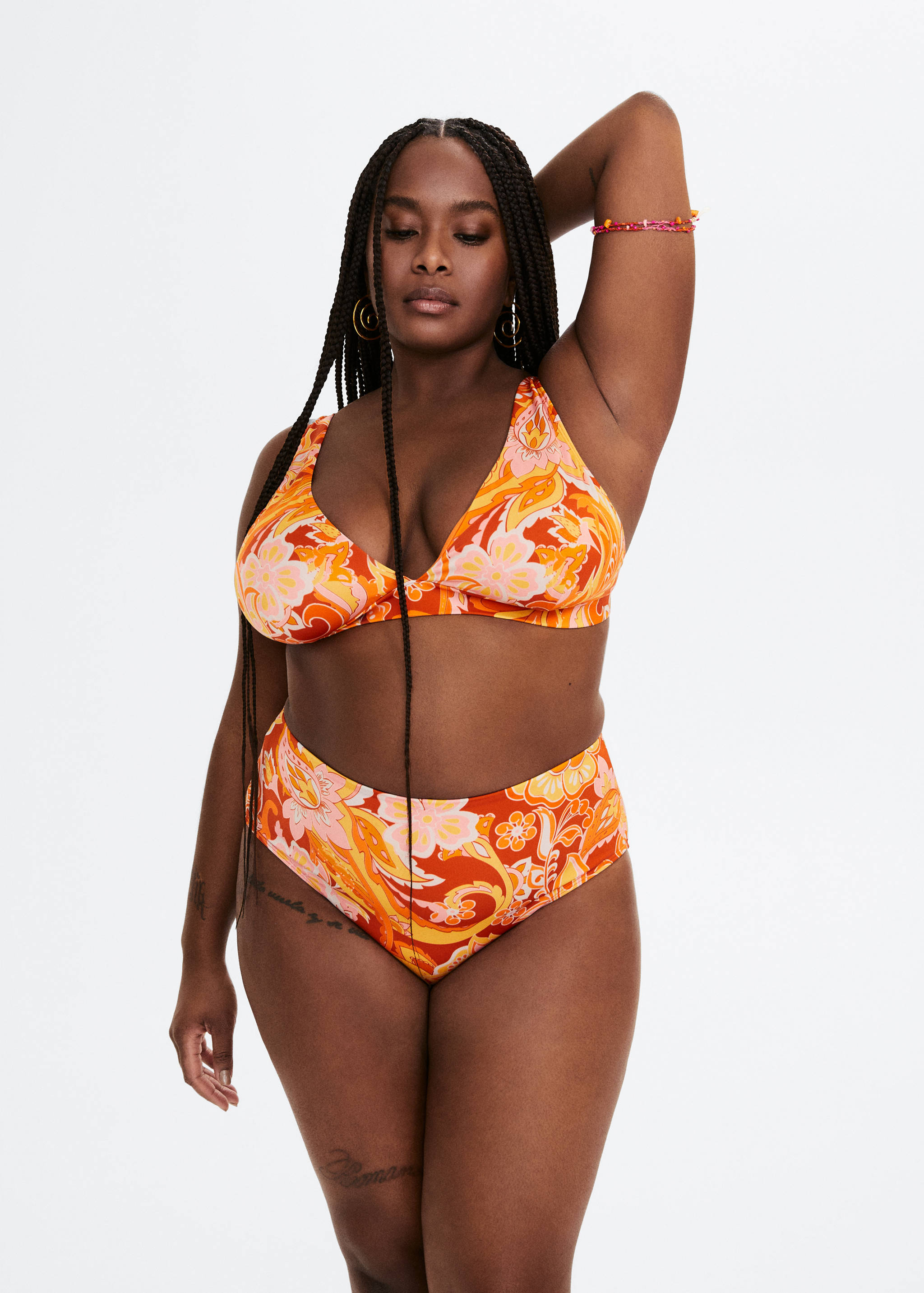 Top bikini triángulo - Plano medio