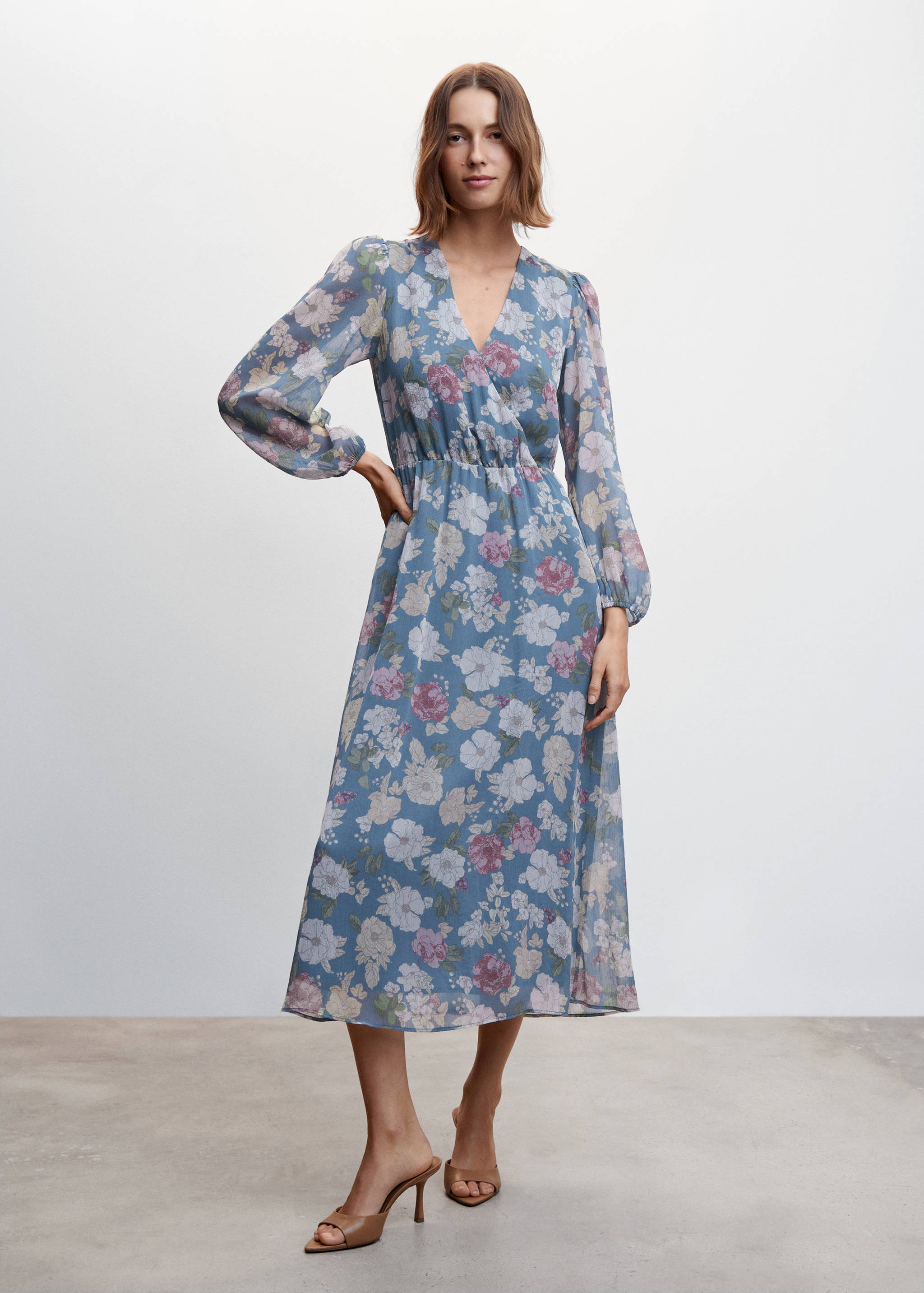Vestido gasa floral - Plano general