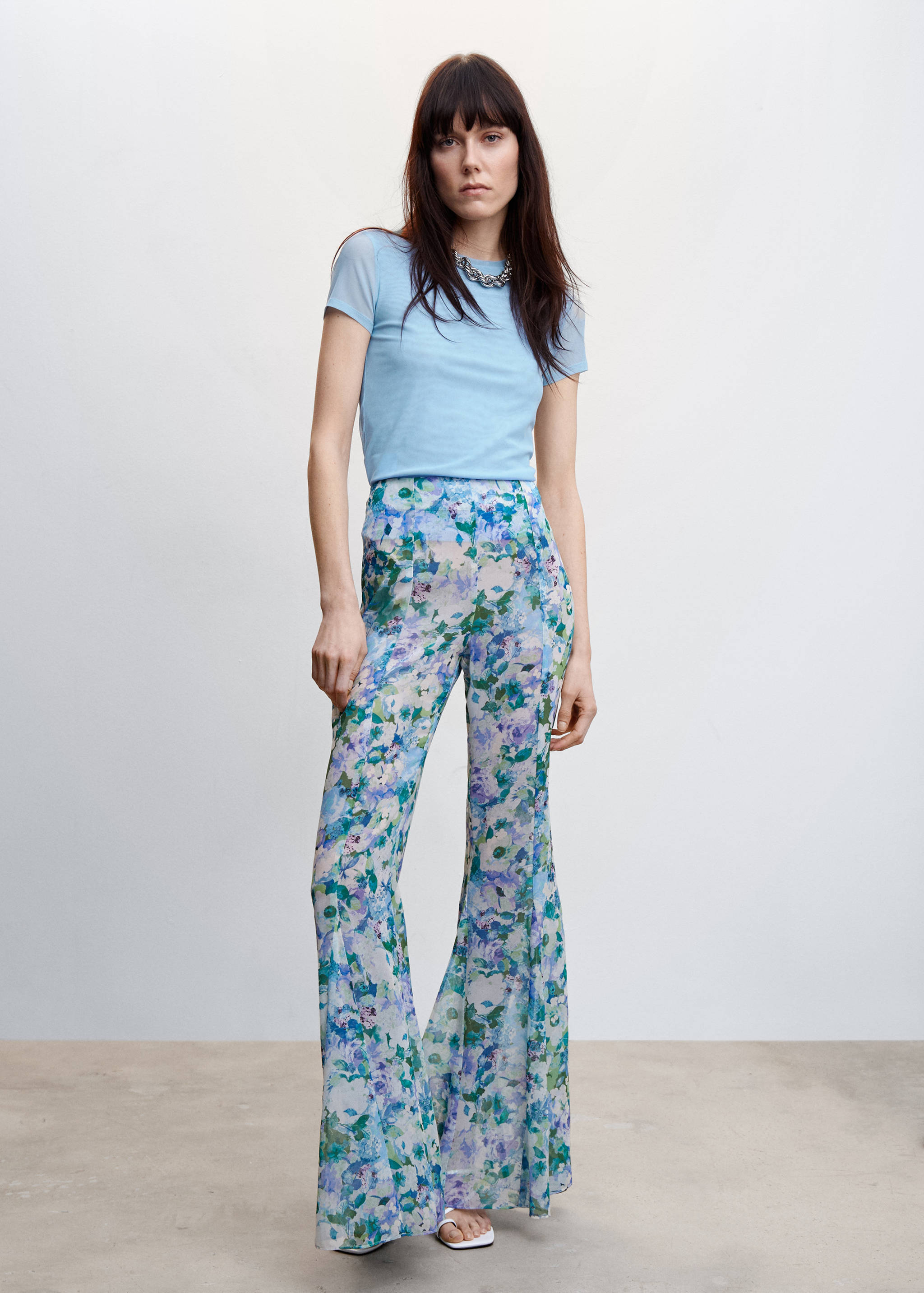 Semi-transparent t-shirt - General plane