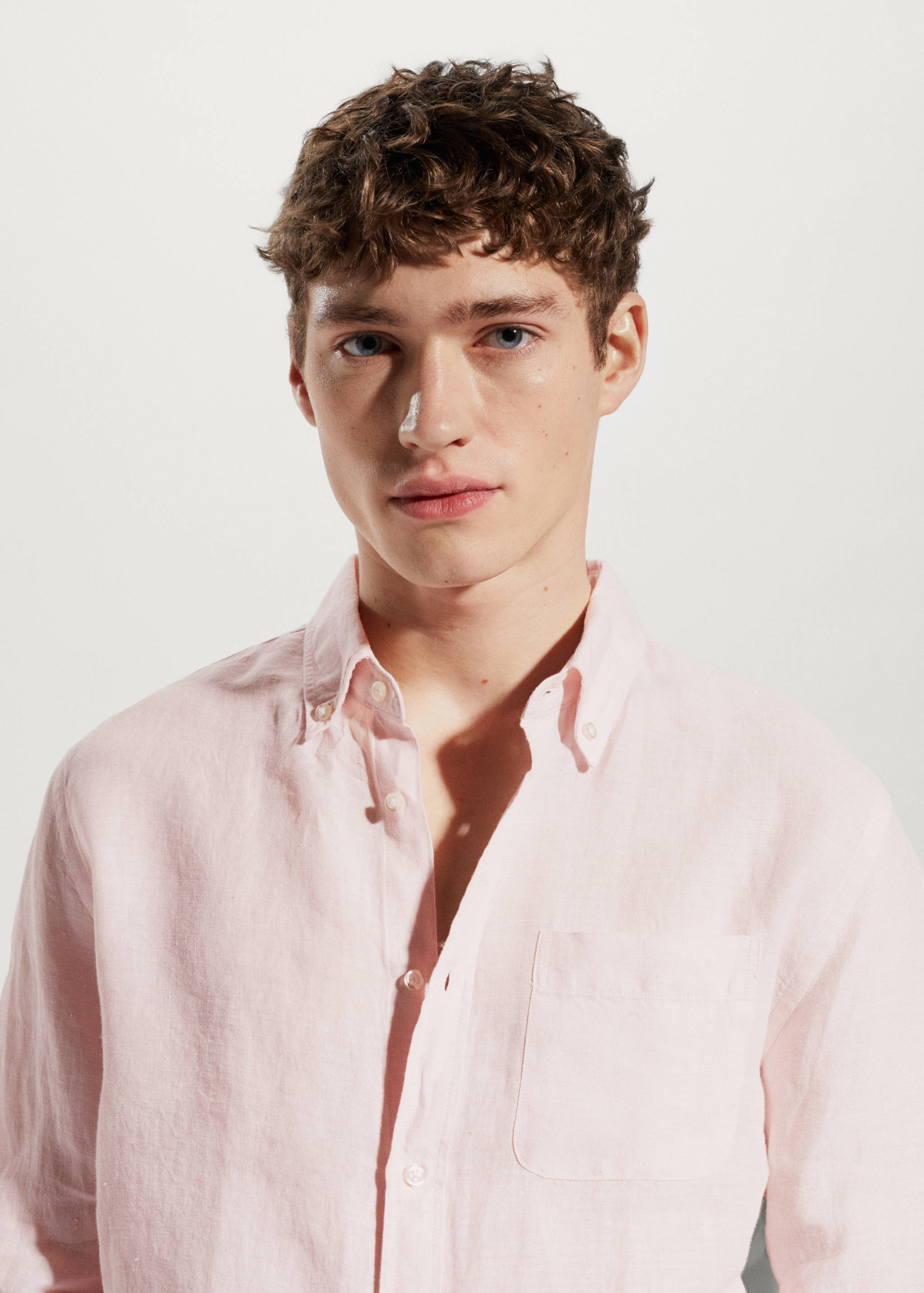 100% linen slim-fit shirt - Details of the article 1