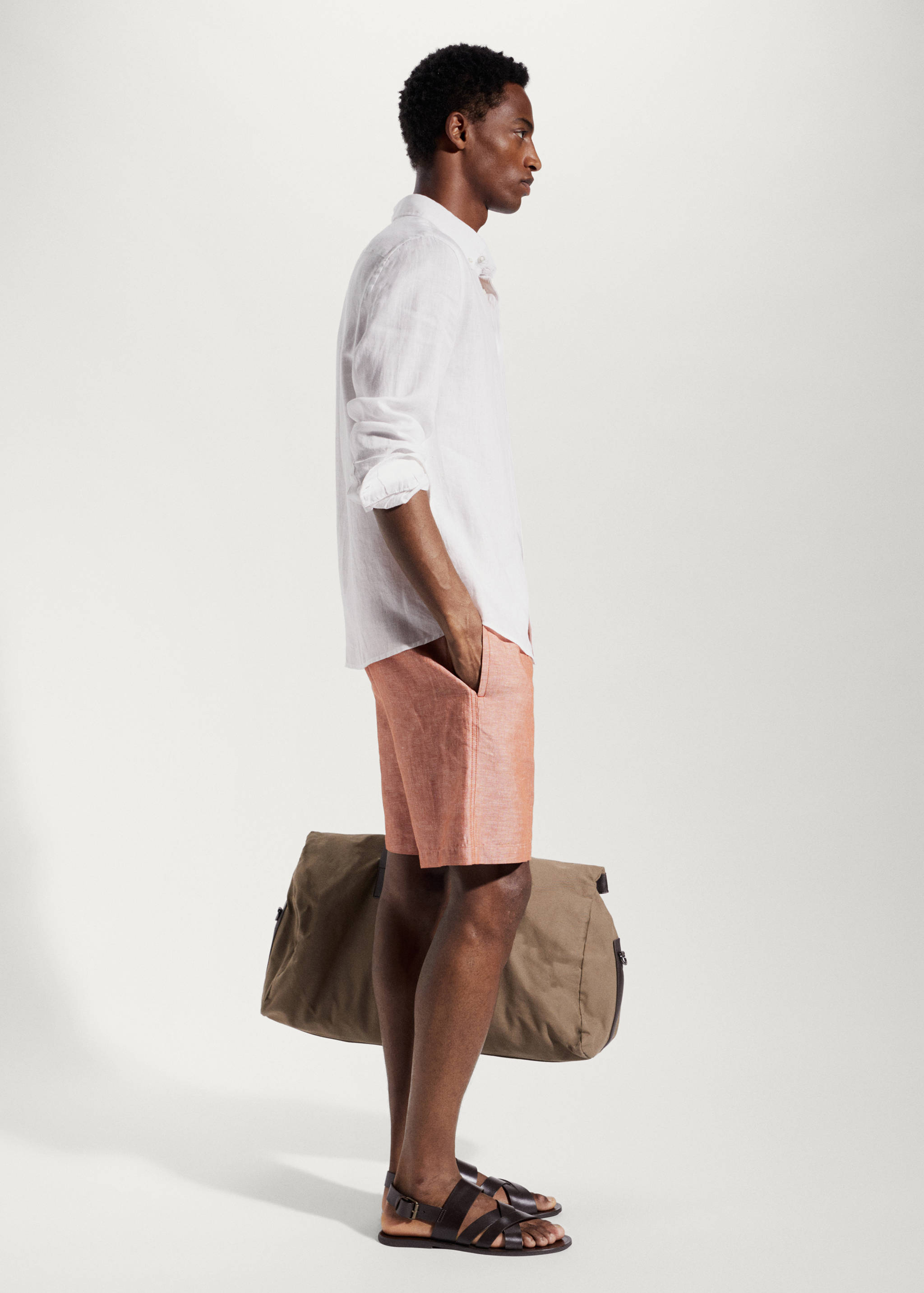 100% linen slim-fit shirt - Details of the article 1