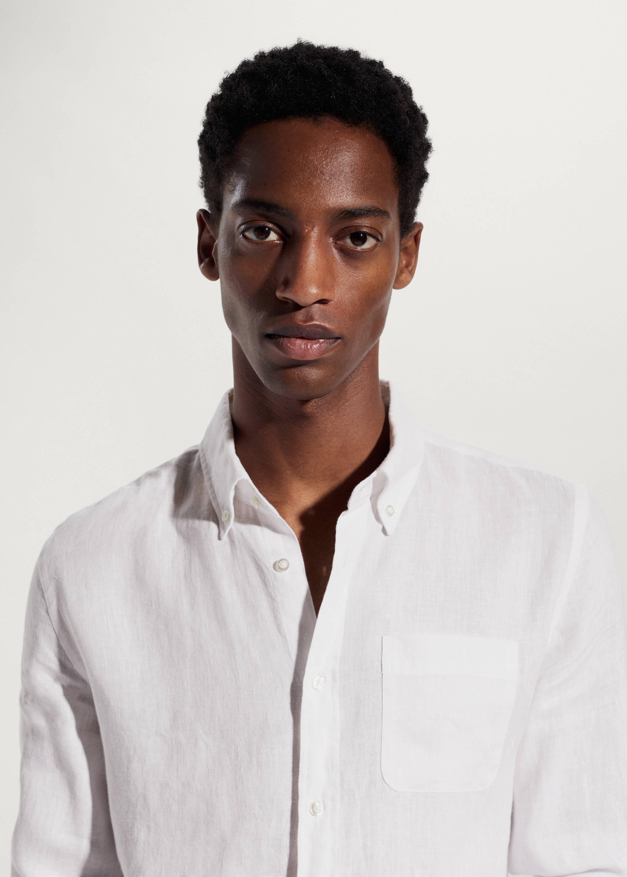 100% linen slim-fit shirt - Details of the article 2