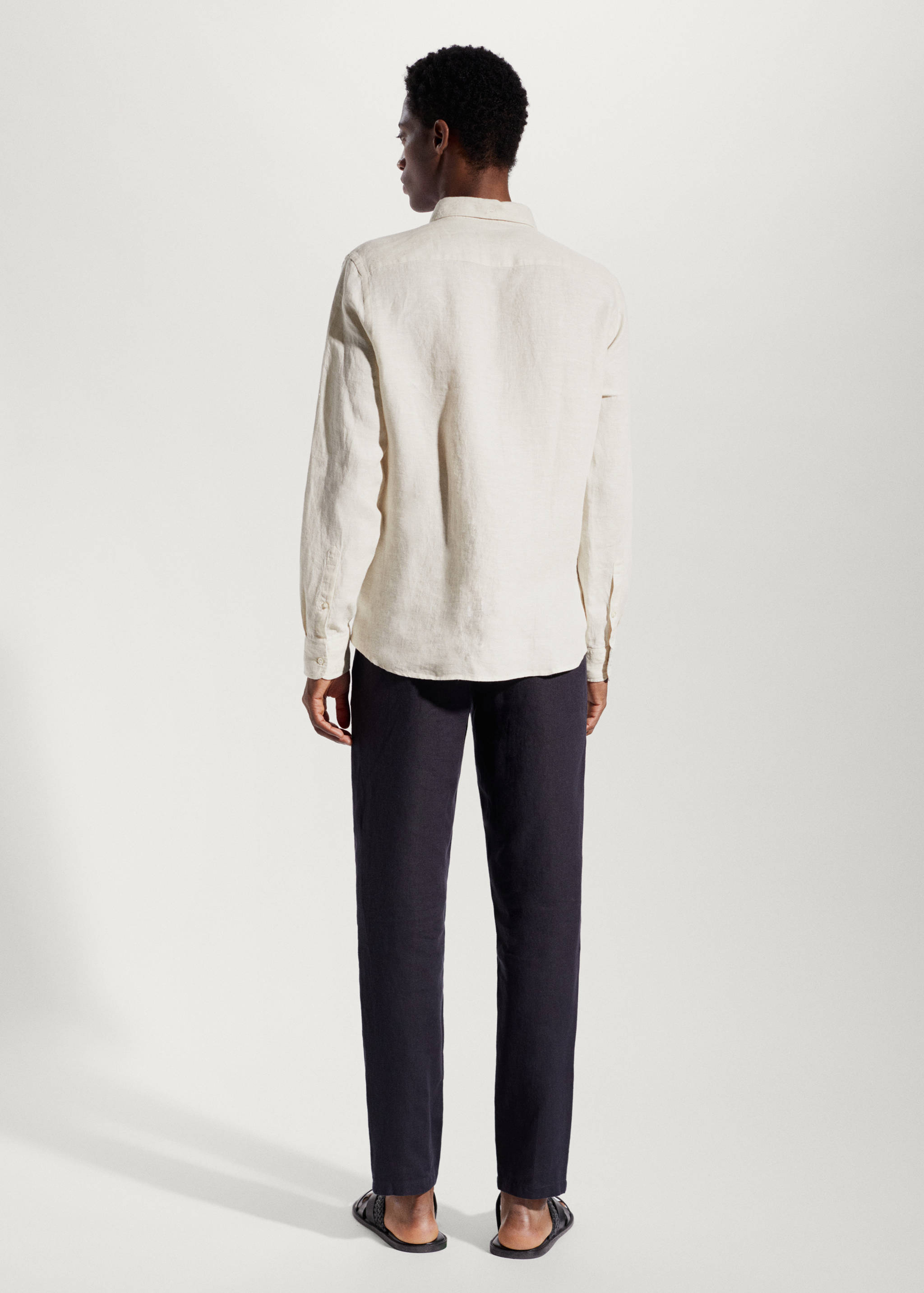 100% linen slim-fit shirt - Reverse of the article