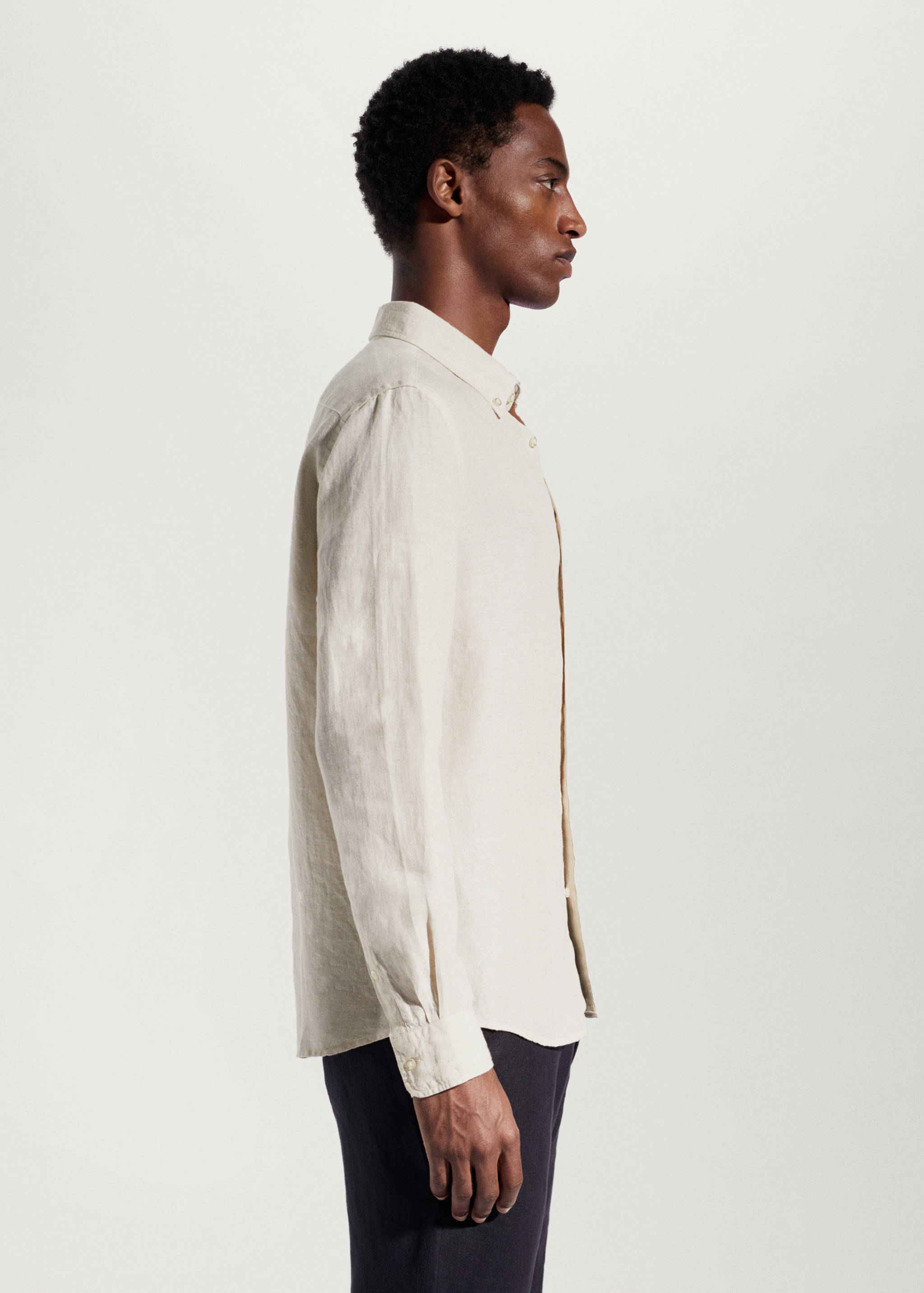 100% linen slim-fit shirt - Details of the article 2