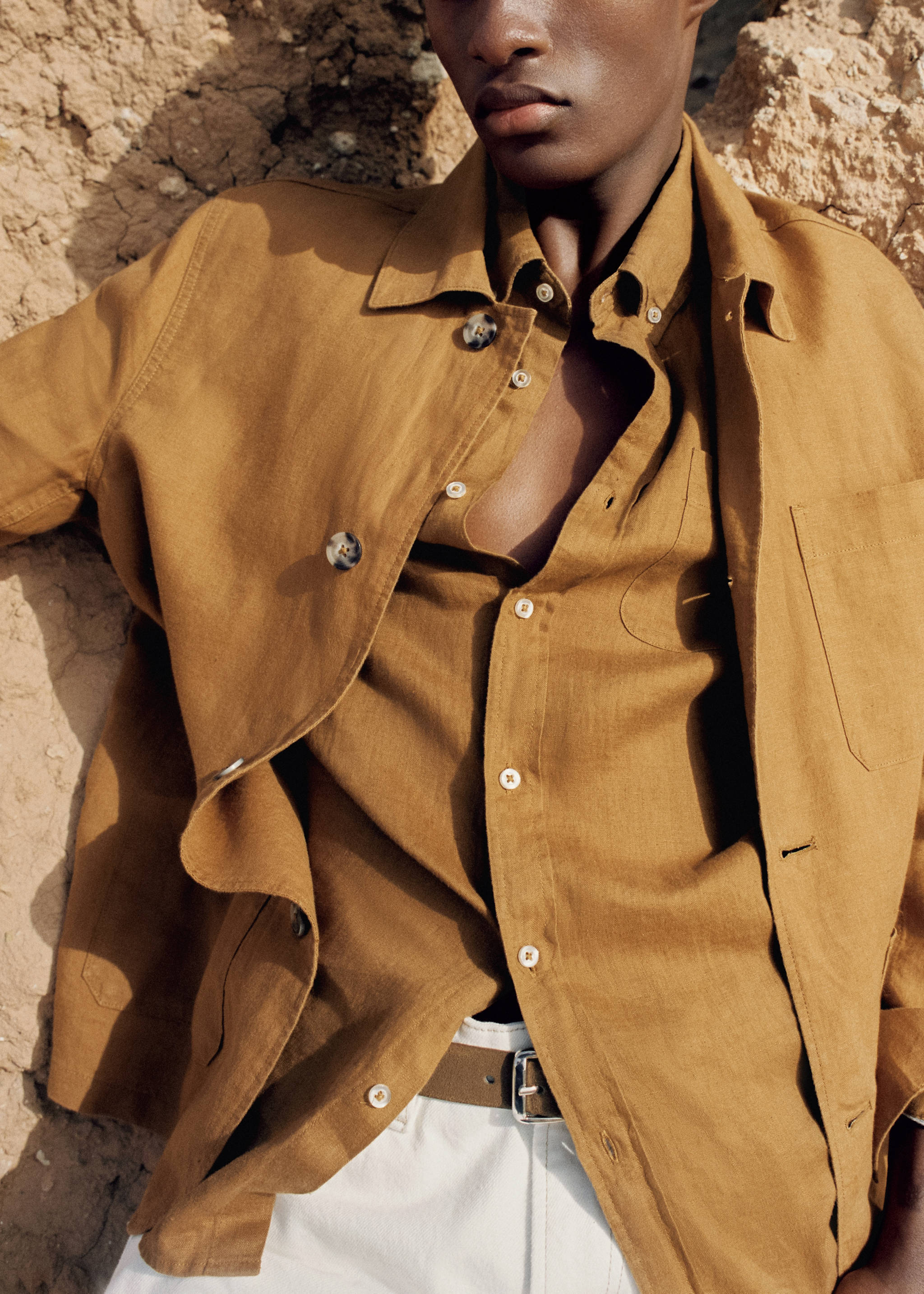 100% linen slim-fit shirt - Details of the article 6