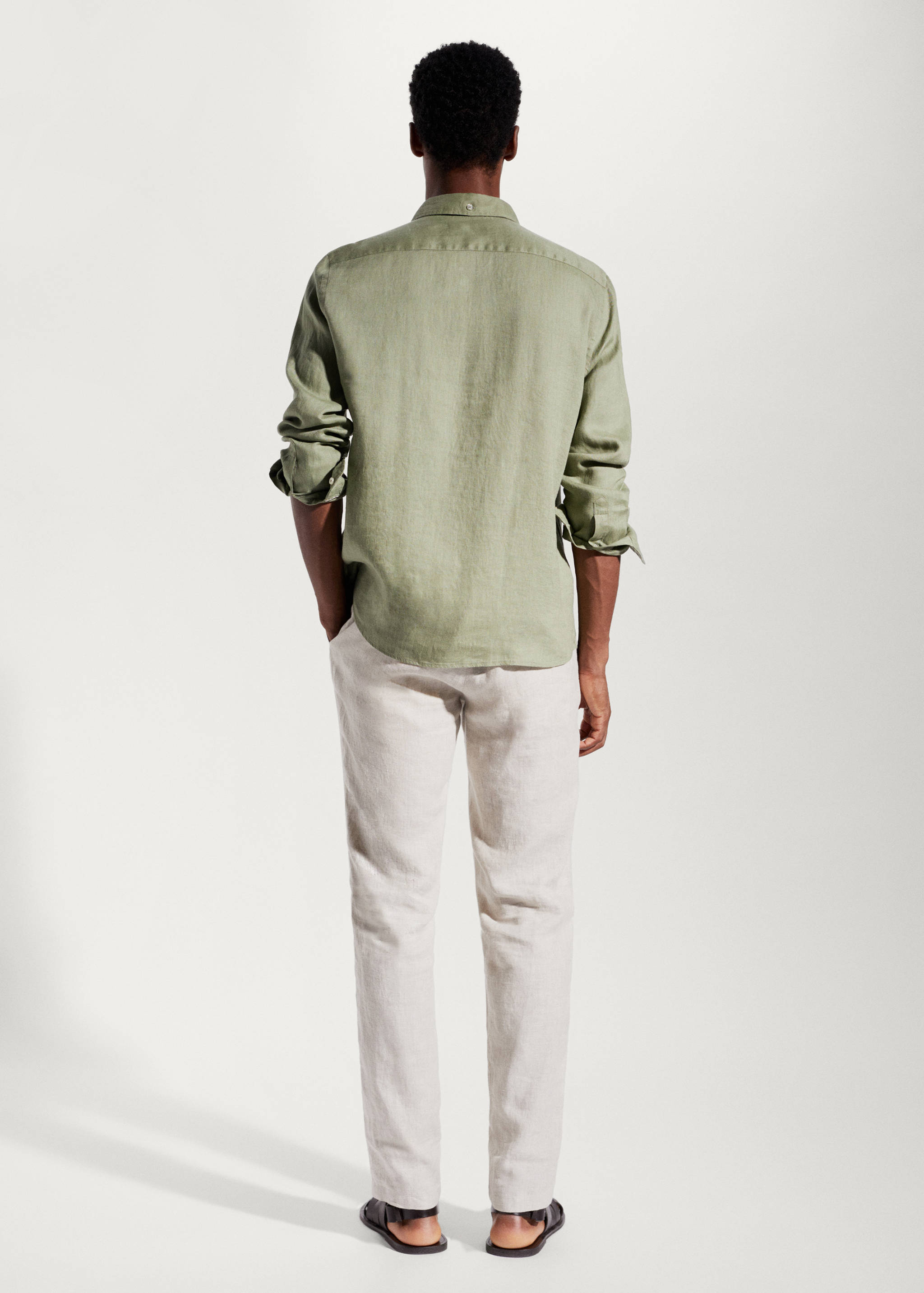 100% linen slim-fit shirt - Reverse of the article