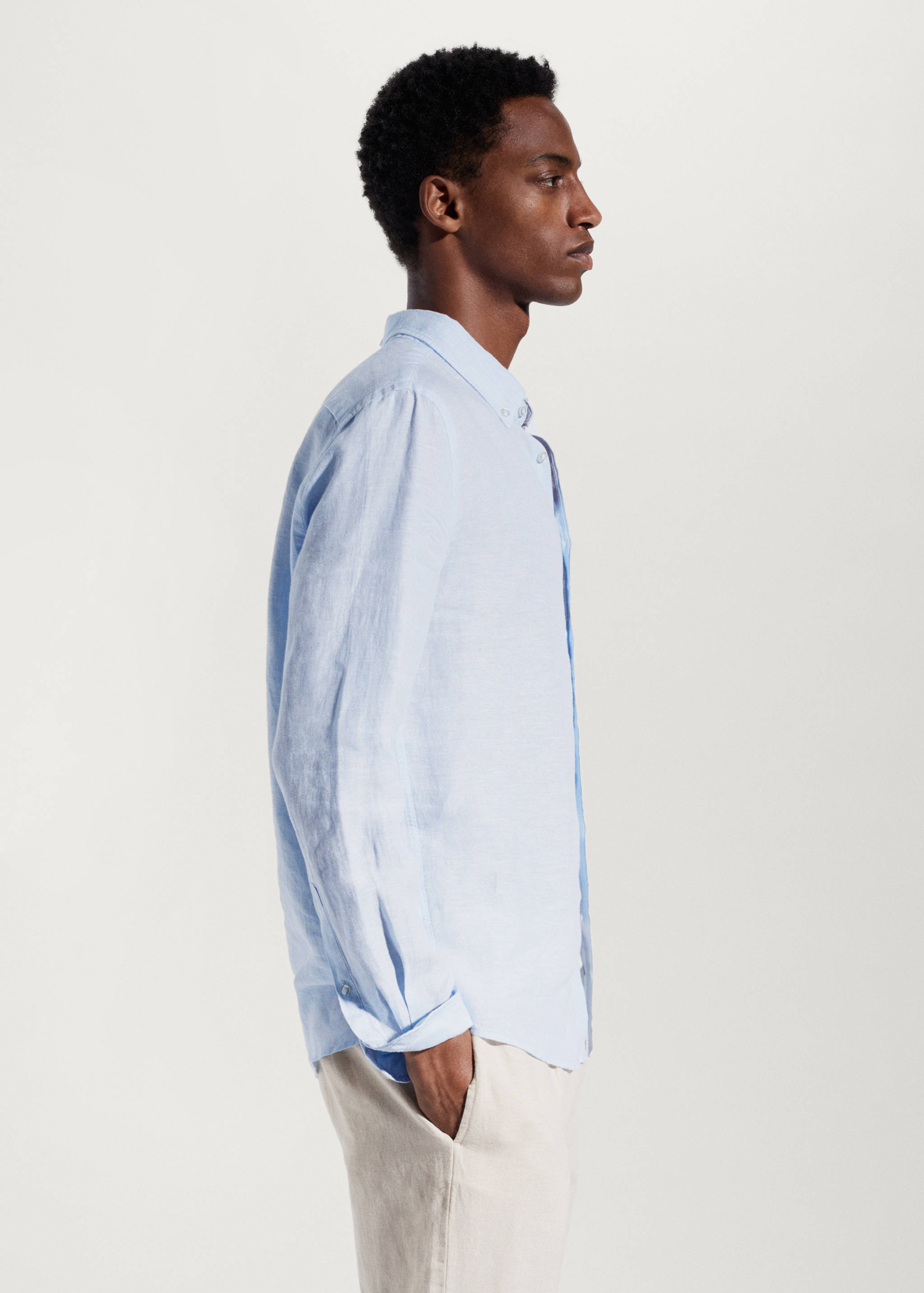 100% linen slim-fit shirt - Details of the article 2