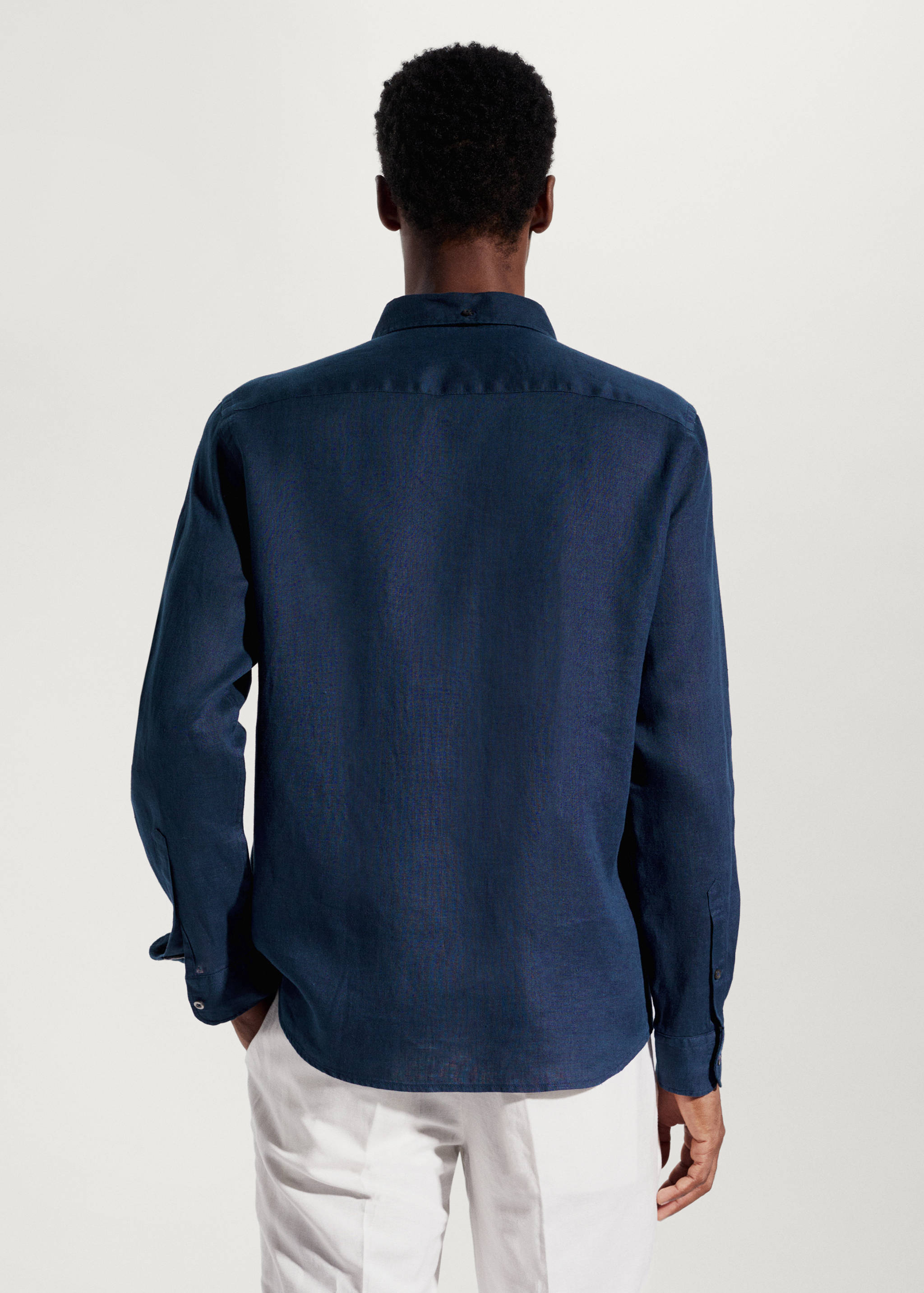 100% linen slim-fit shirt - Reverse of the article