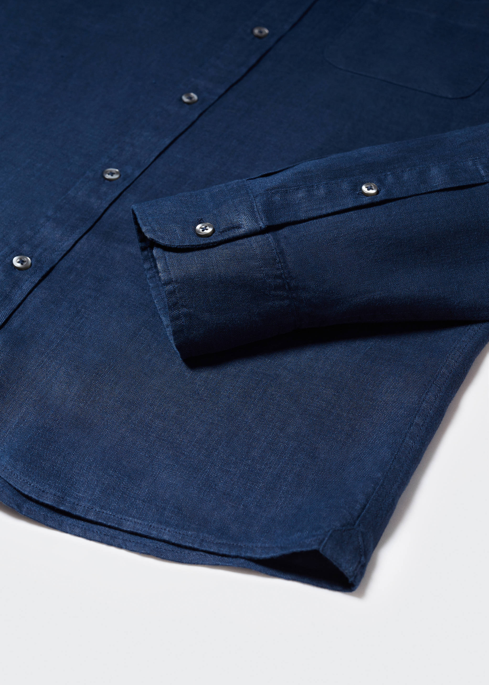 100% linen slim-fit shirt - Details of the article 8