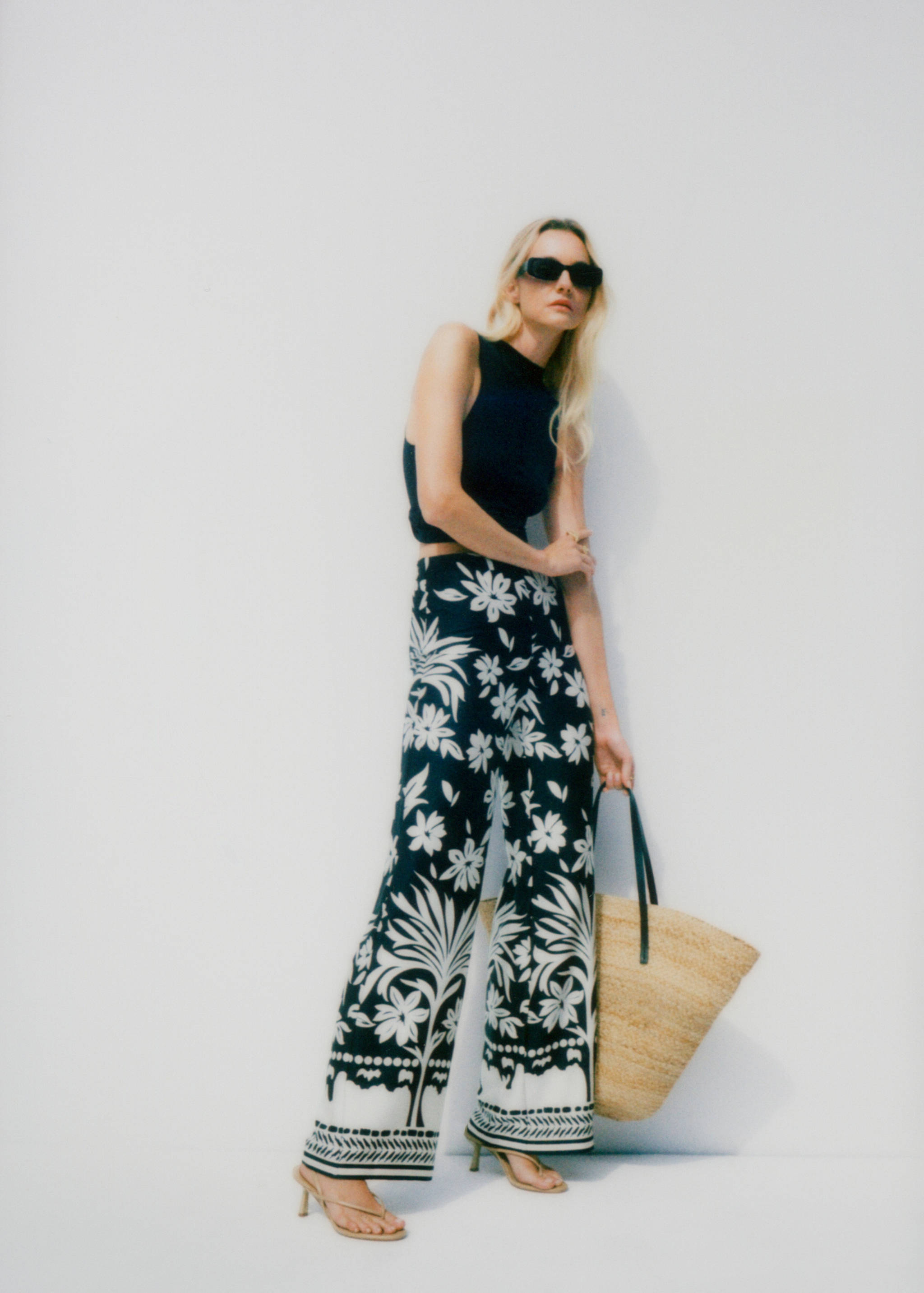 Floral palazzo trousers - Details of the article 6