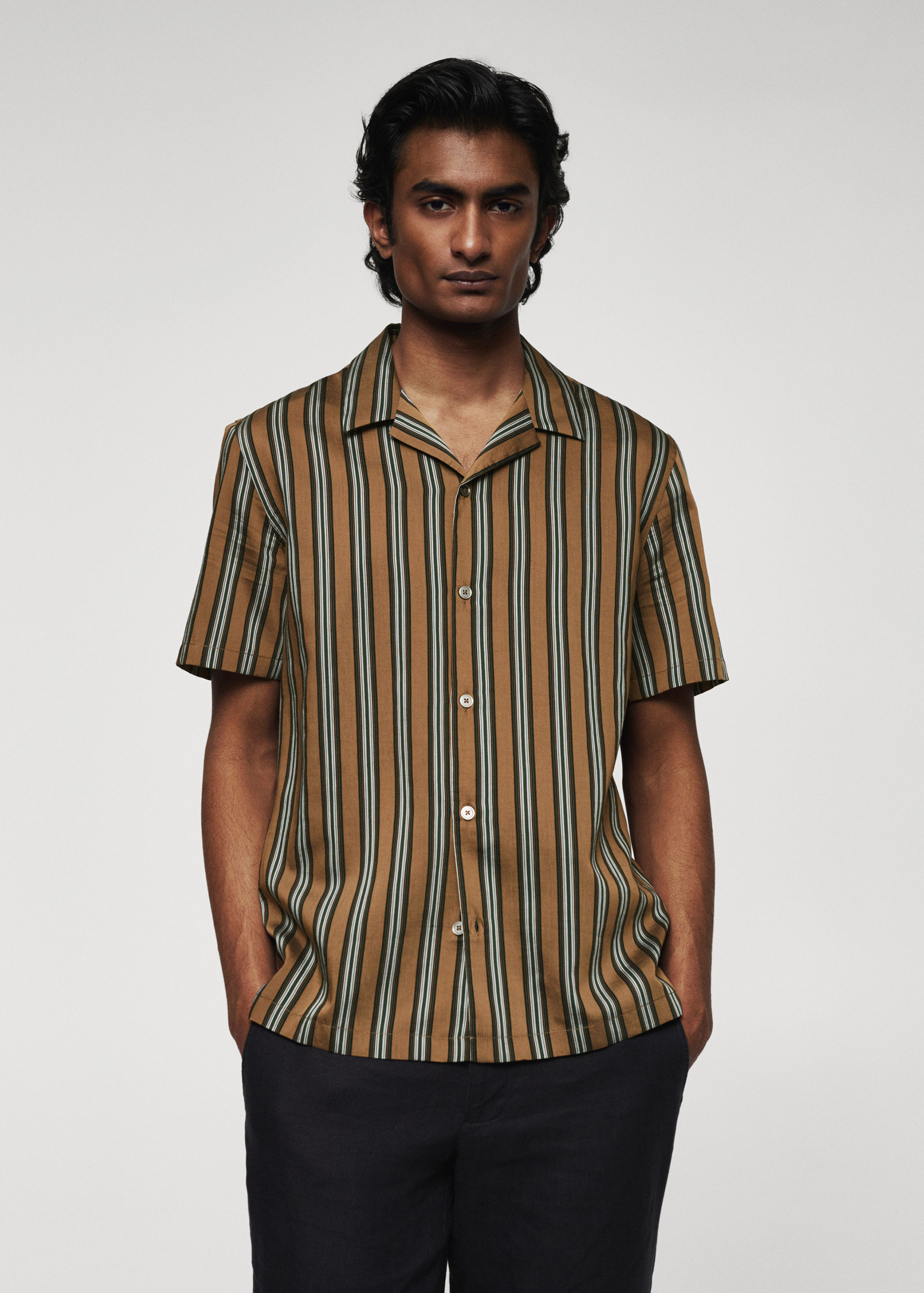 Regular-fit shirt with bowling neck - Medium plane