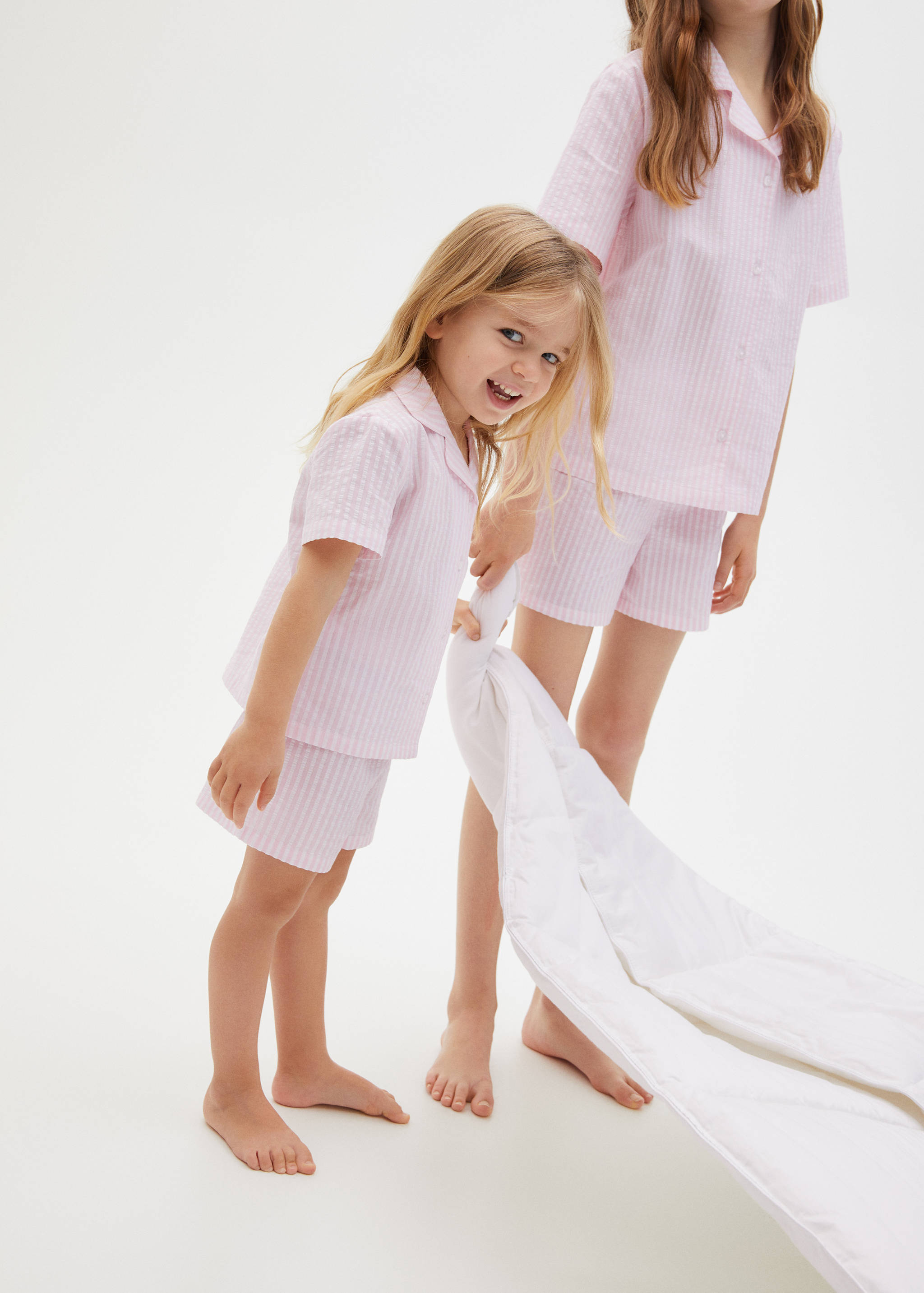 Πιτζάμα κοντή ριγέ - Γενικό πλάνο