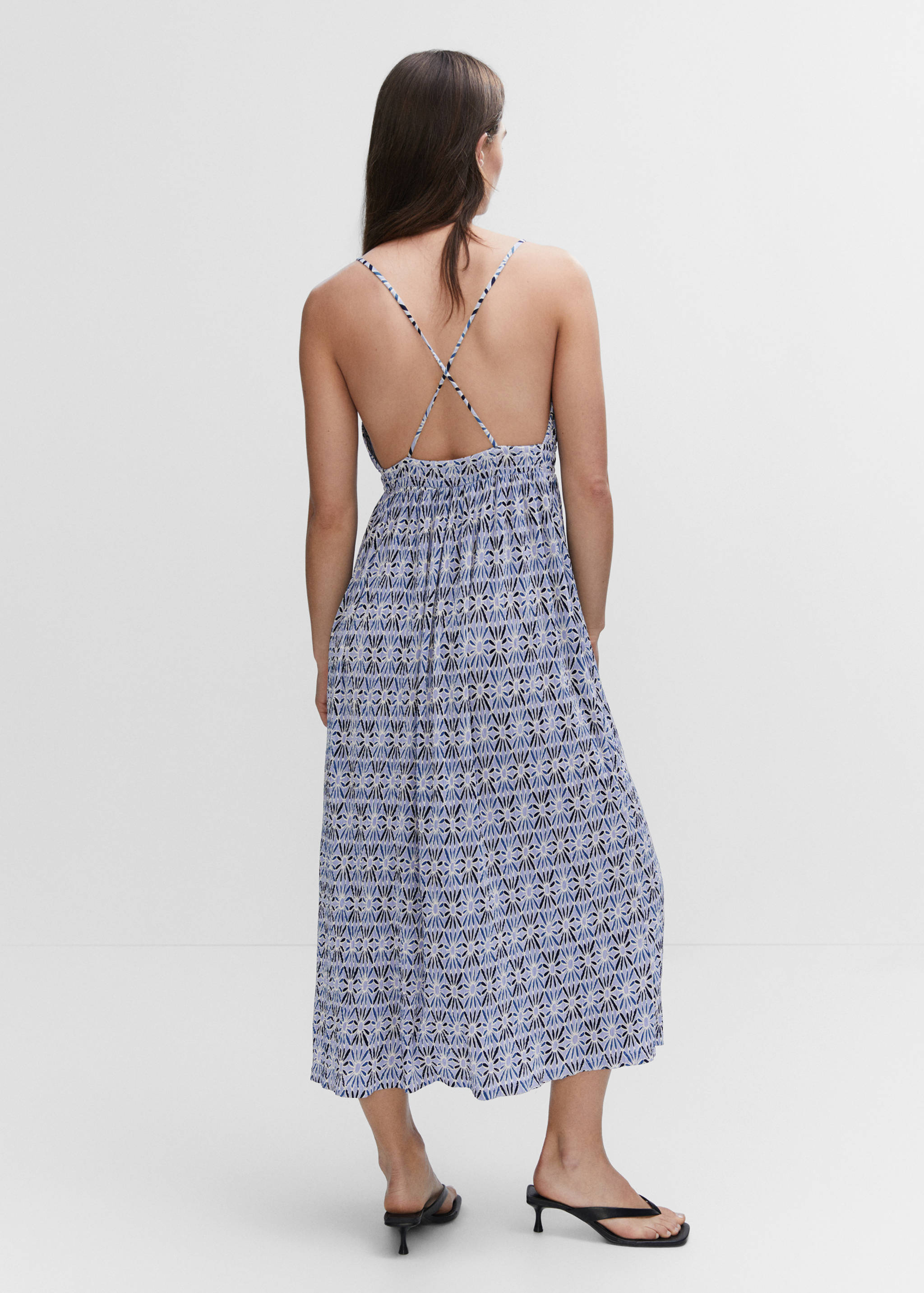 Cross-back textured dress - Reverse of the article