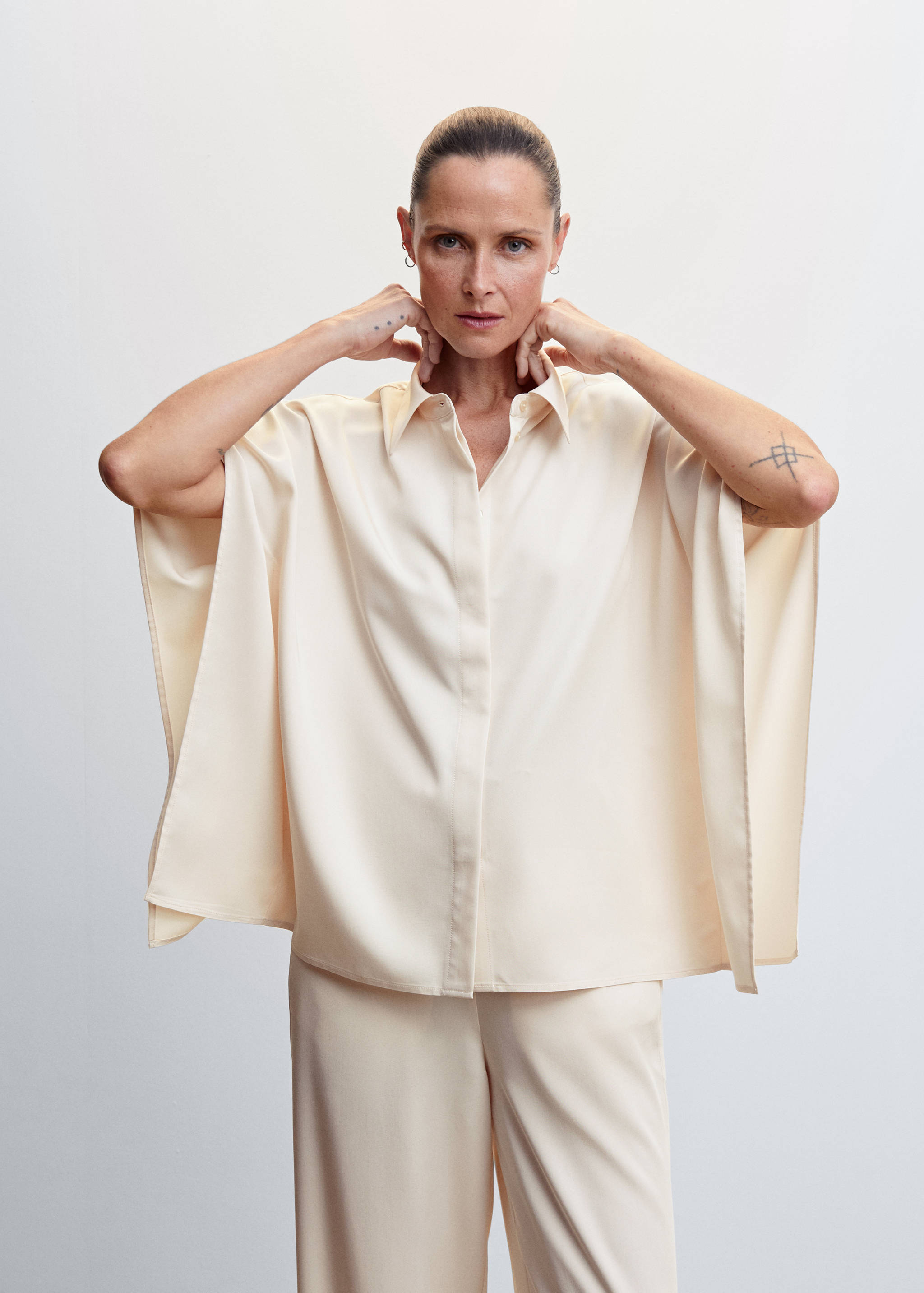 Short sleeved blouse - Medium plane