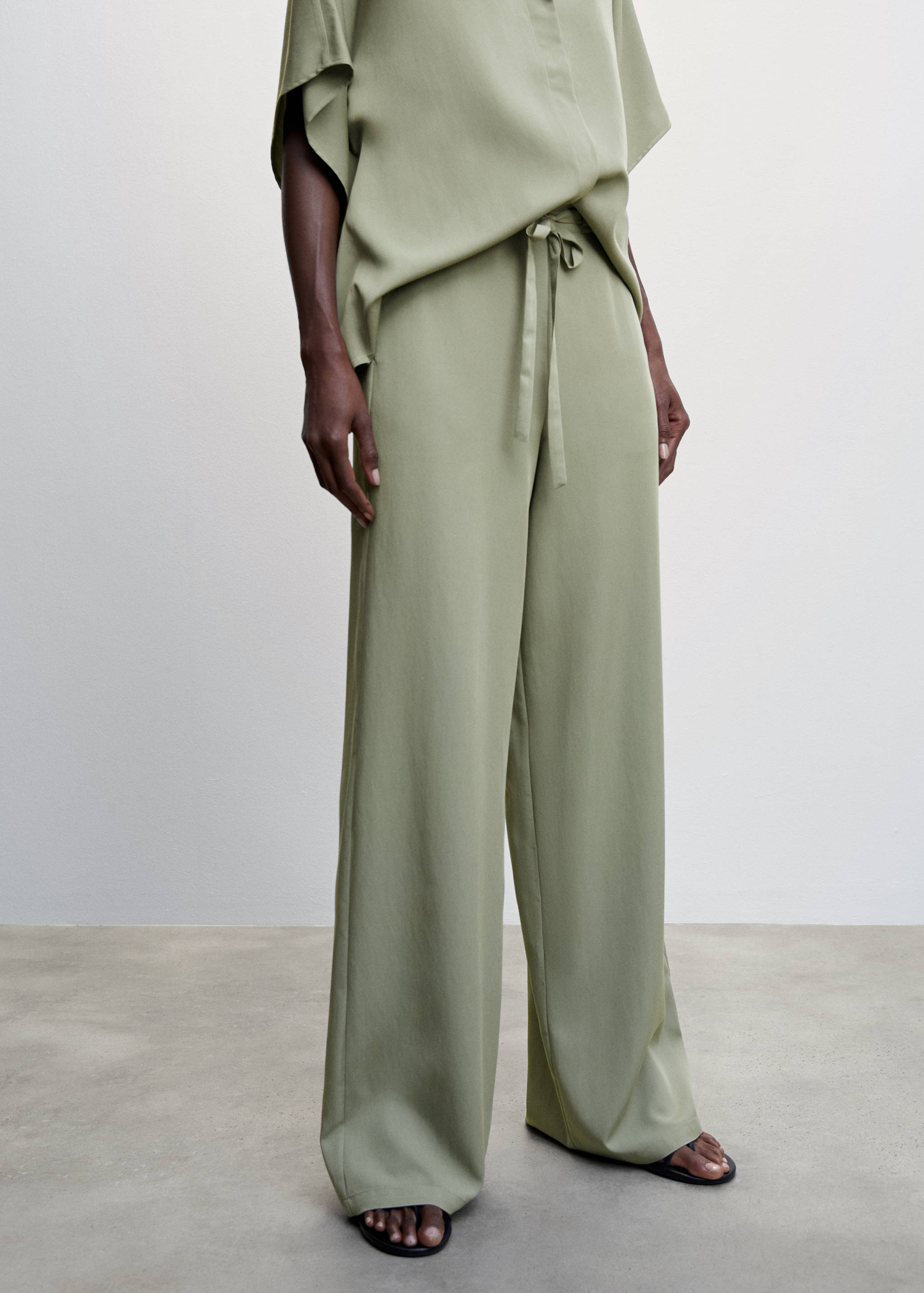 Pantalon droit fluide - Plan moyen
