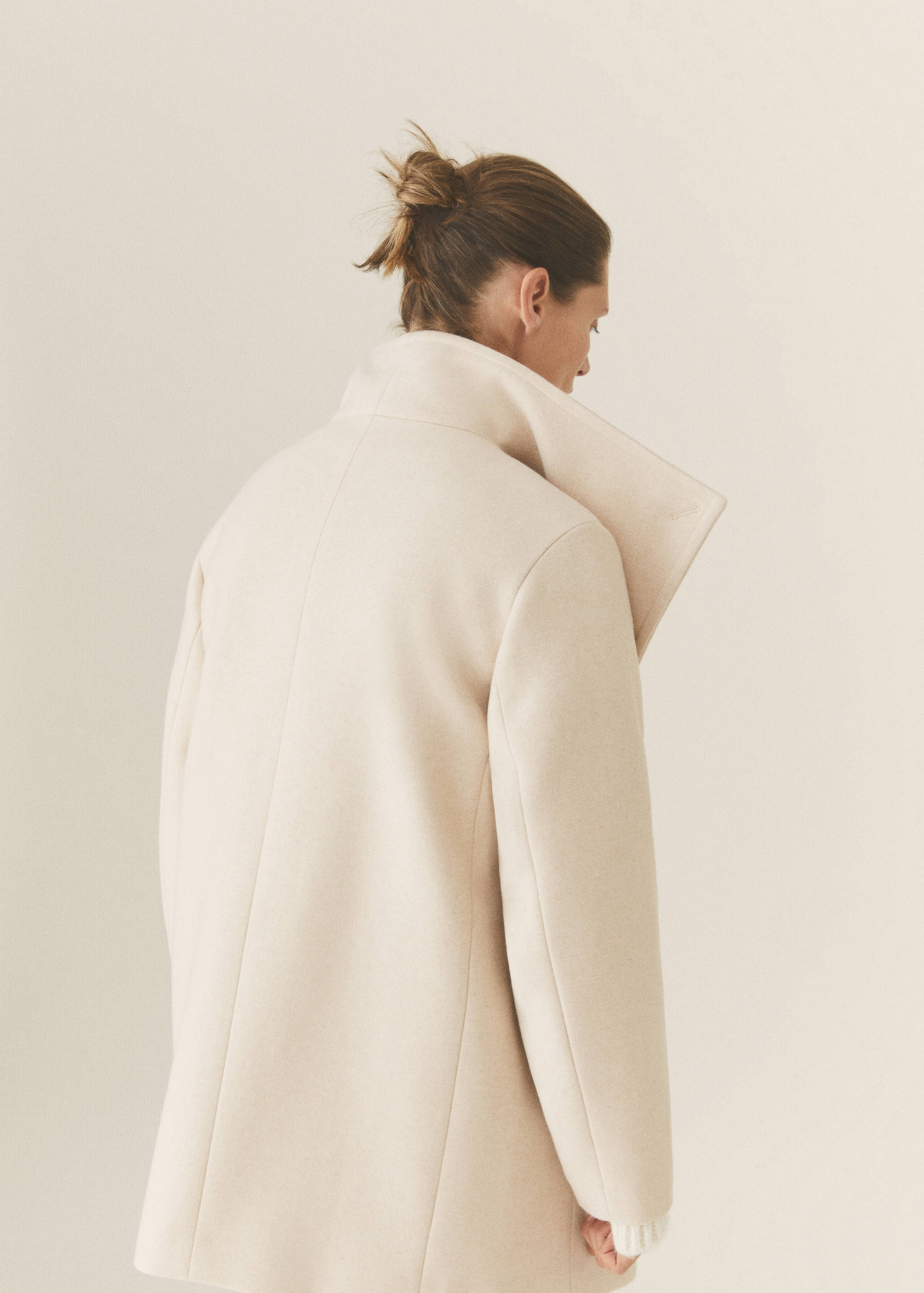 Wide lapel coat - Details of the article 7