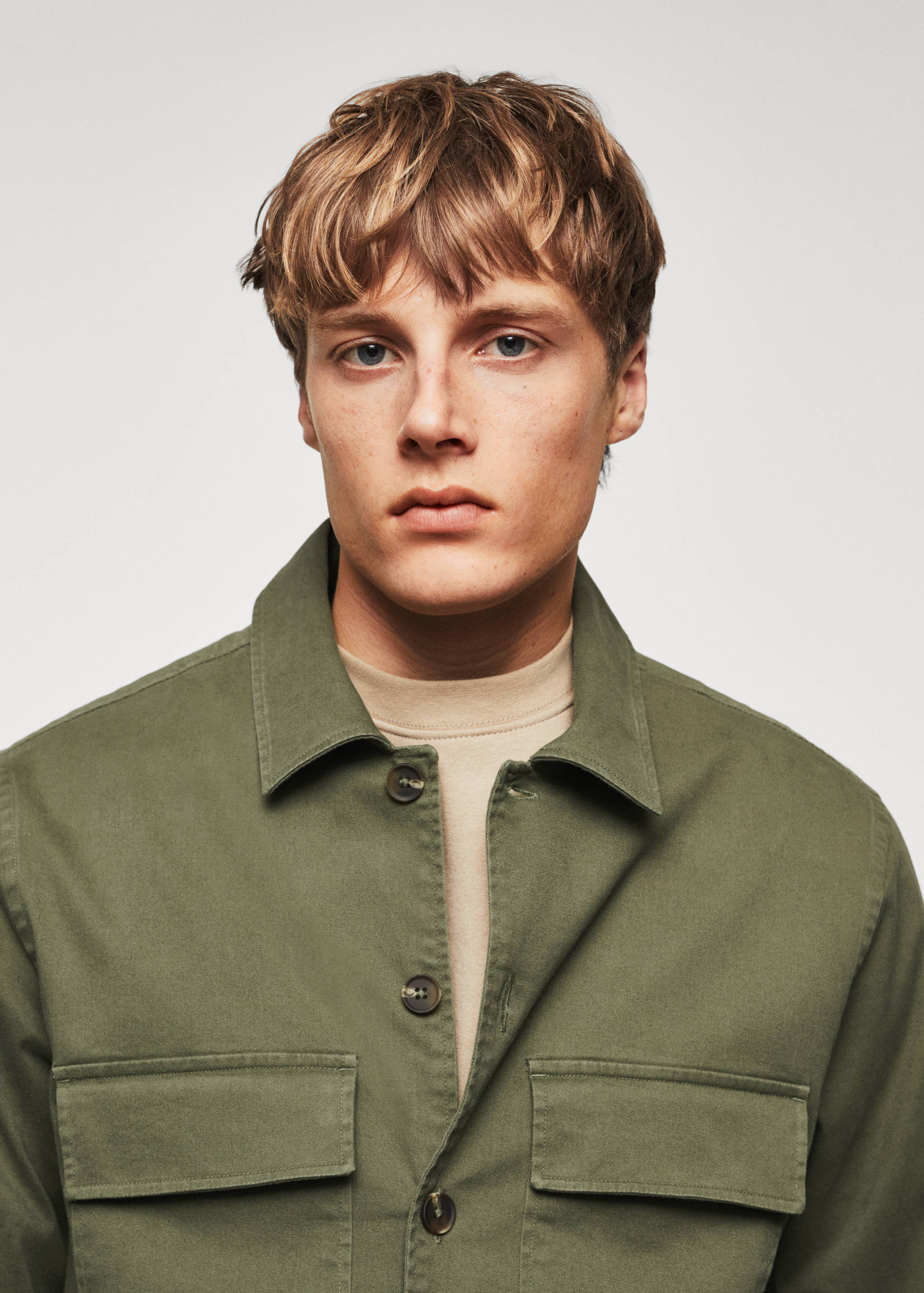 Baumwoll-Überhemd mit Taschen - Detail des Artikels 1