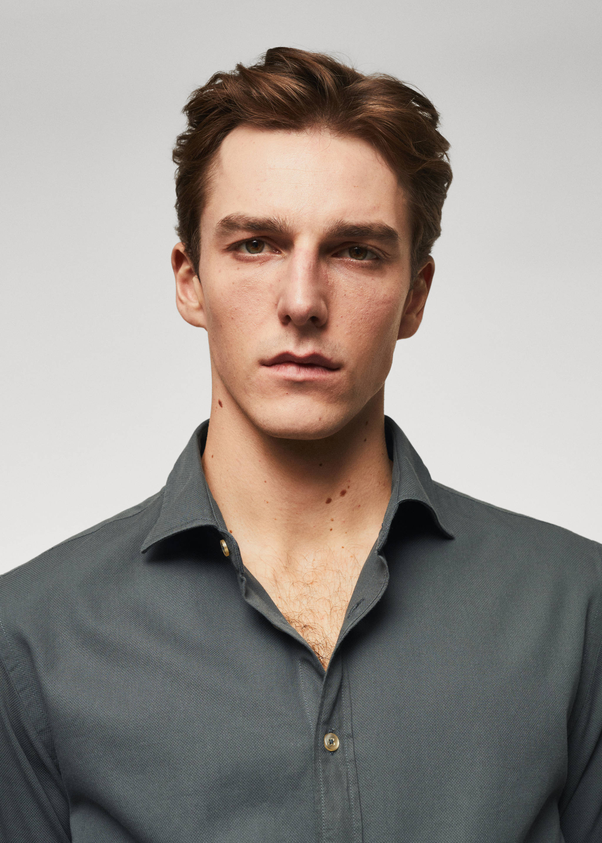 Slim-fit cotton structured shirt - Details of the article 1