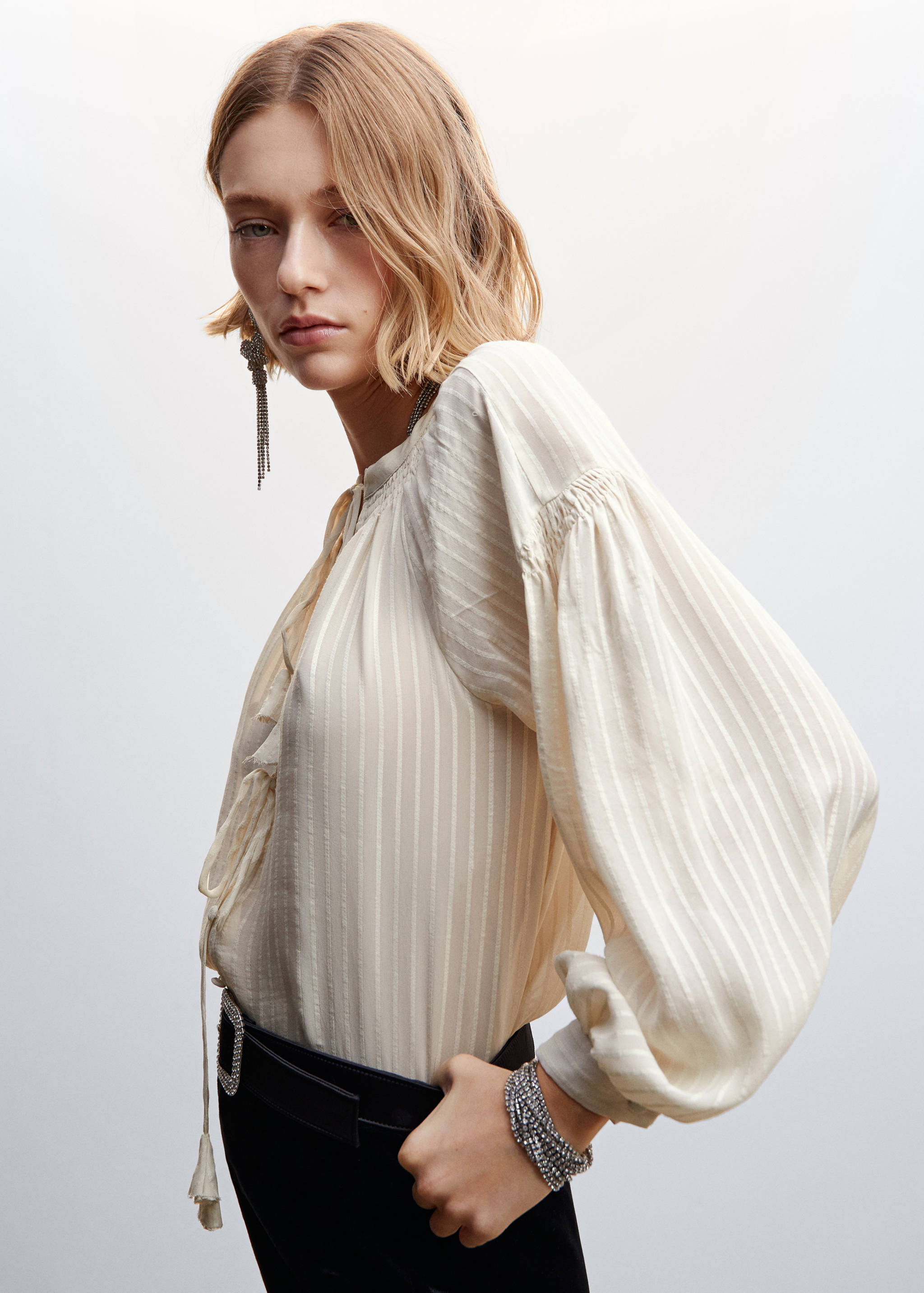 Boho blouse with tassel detail - Details of the article 2