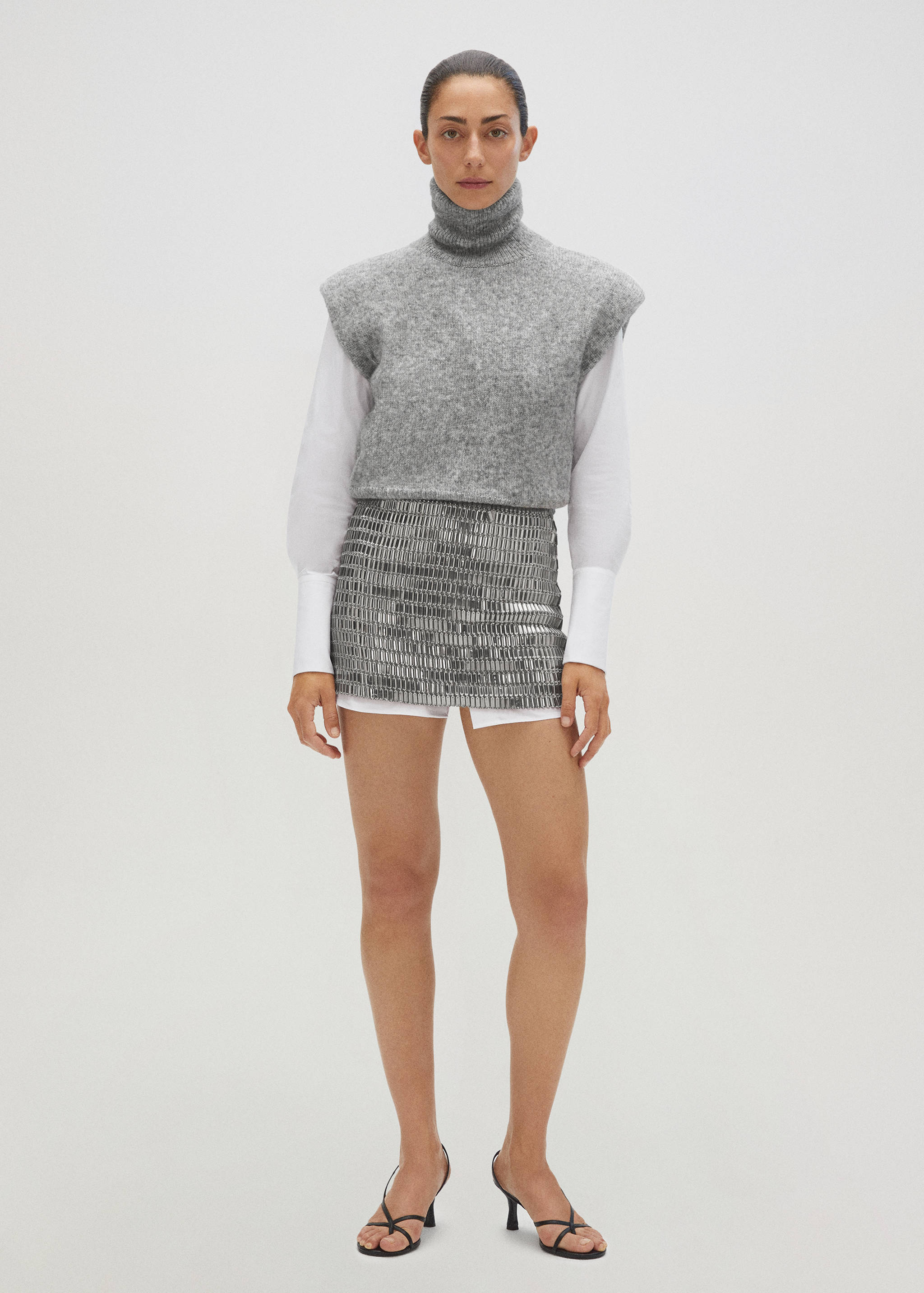 Knitted gilet with shoulder pads - Details of the article 7