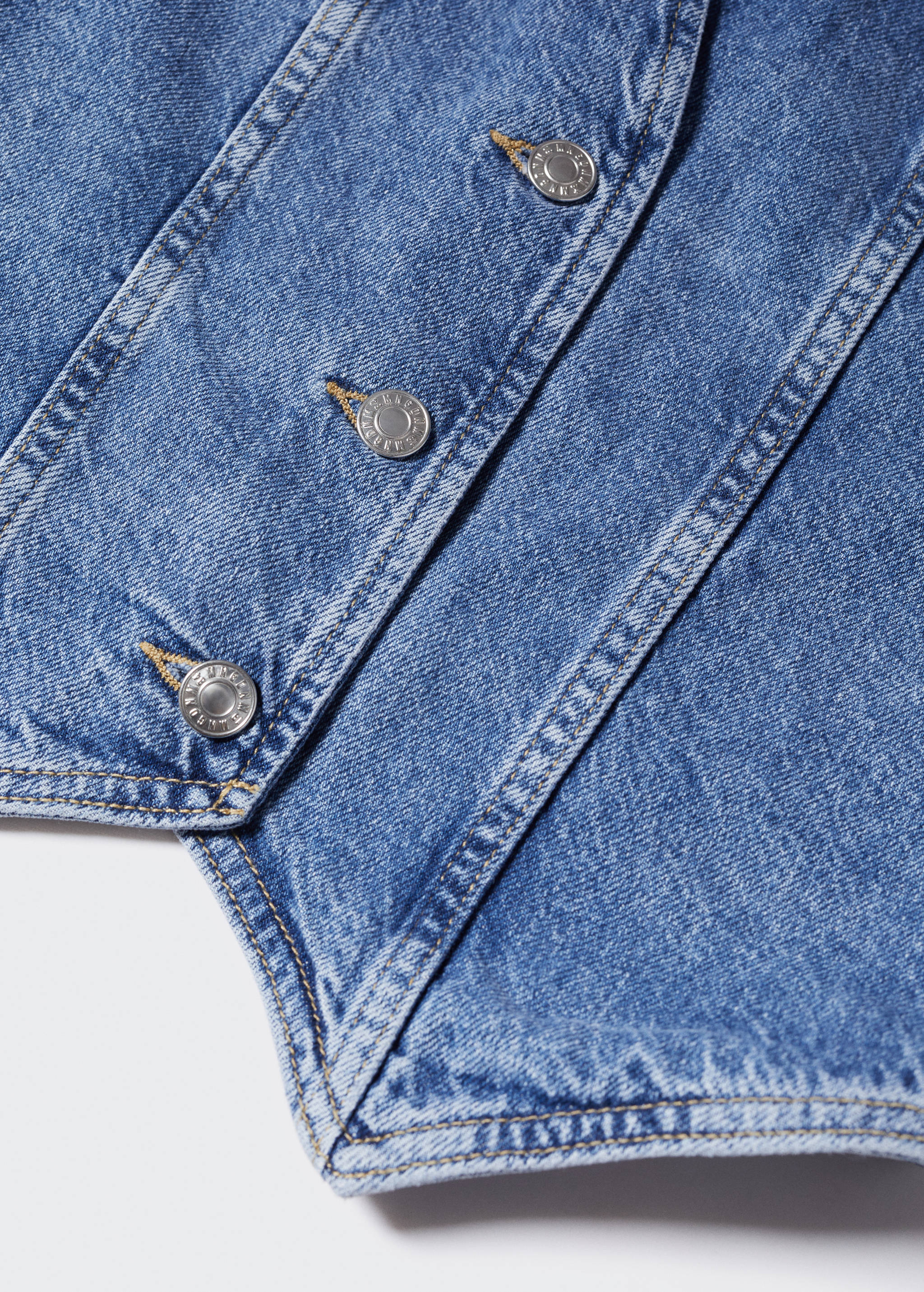 Jeansweste mit Ziernähten - Detail des Artikels 8