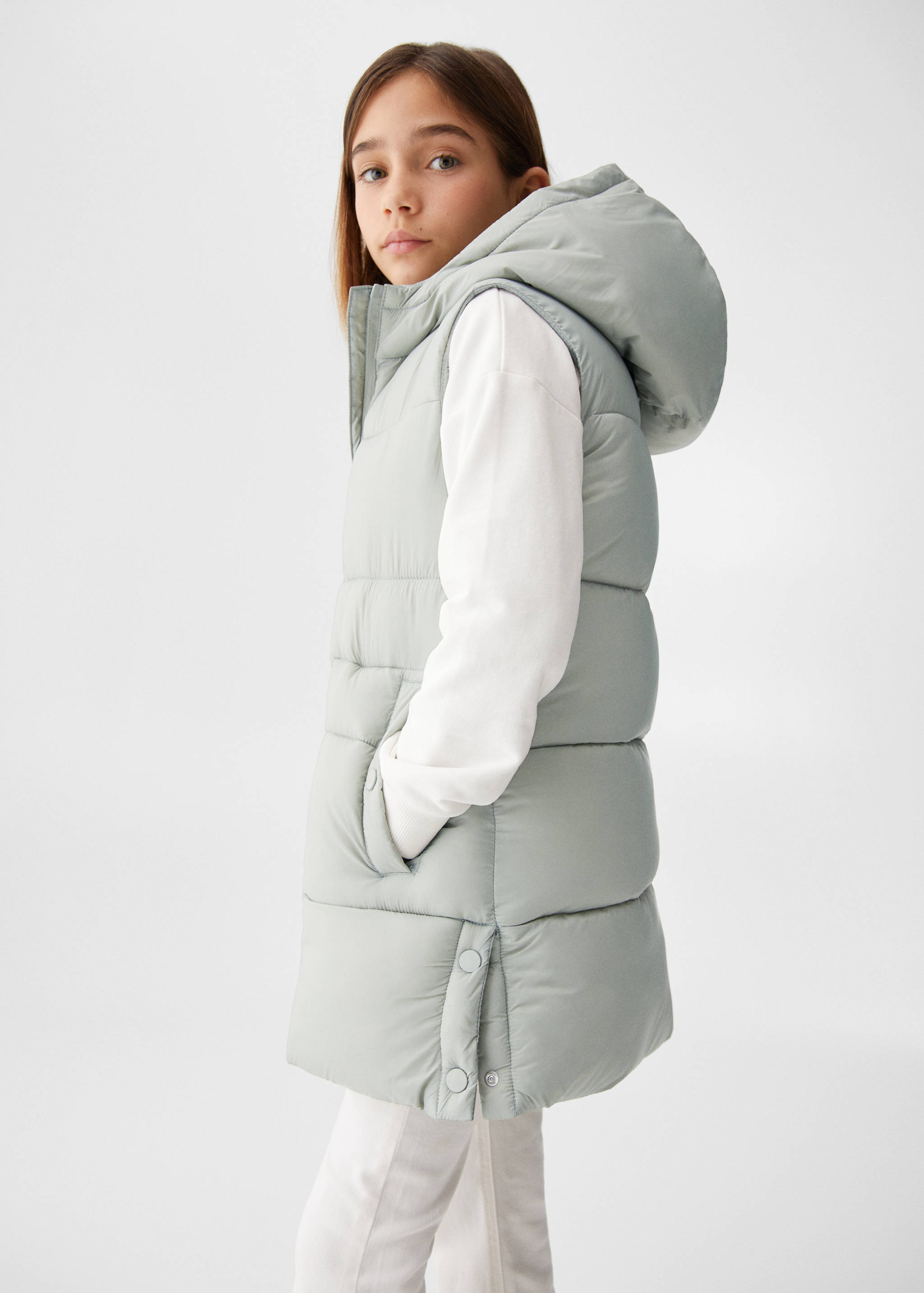 Quilted gilet with hood - Details of the article 4