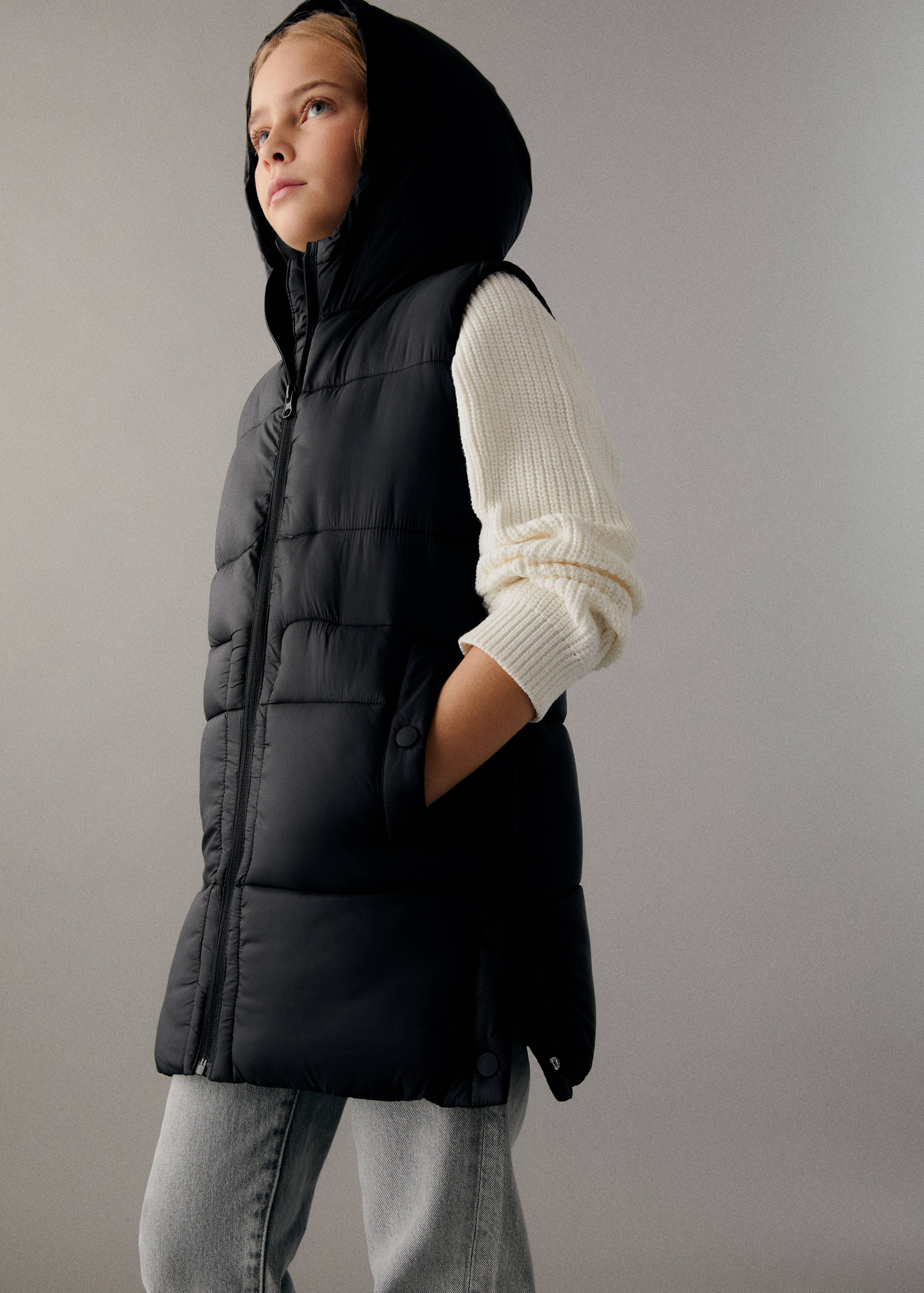 Quilted gilet with hood - Details of the article 1