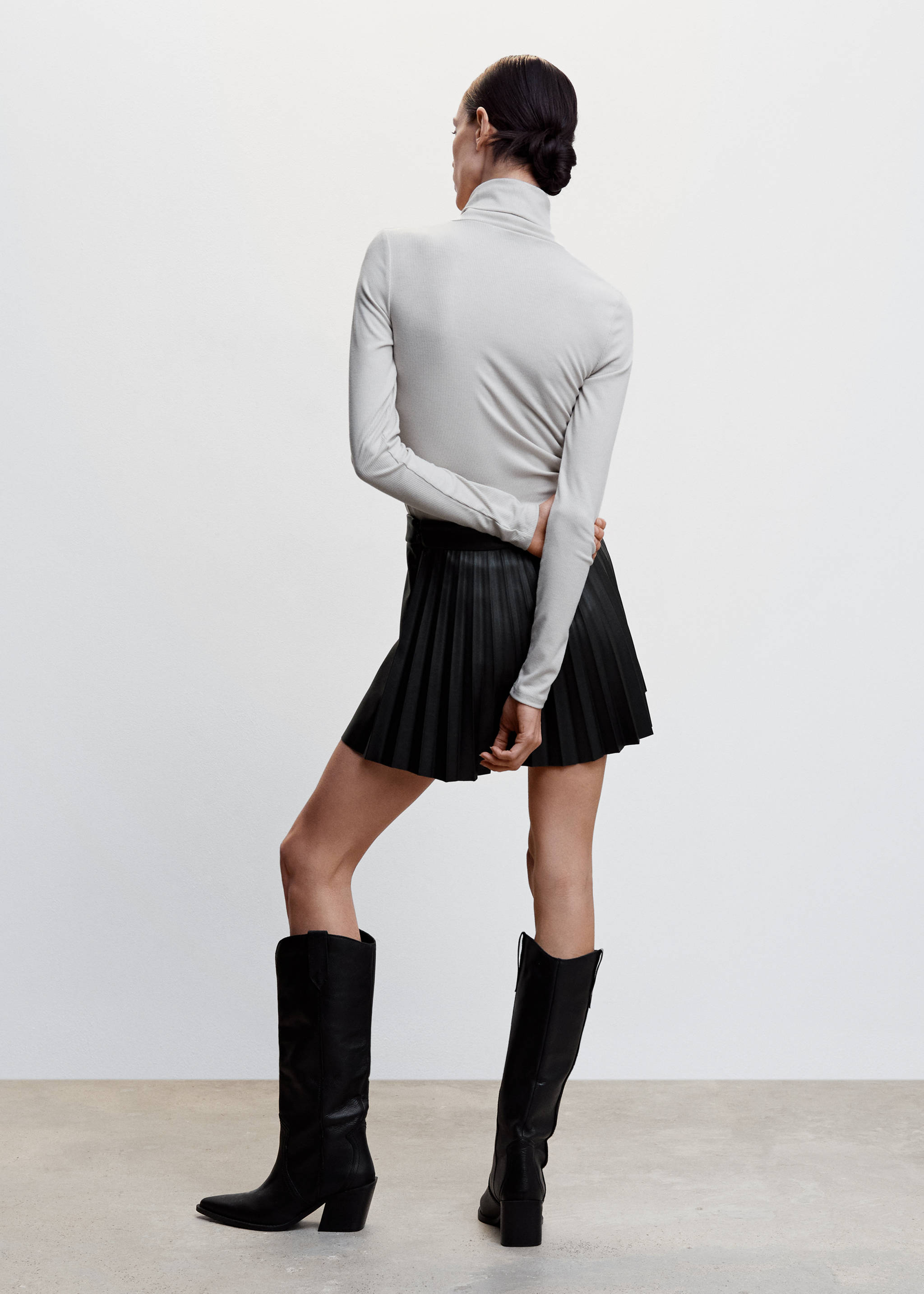 Plissee-Rock mit Leder-Effekt - Rückseite des Artikels