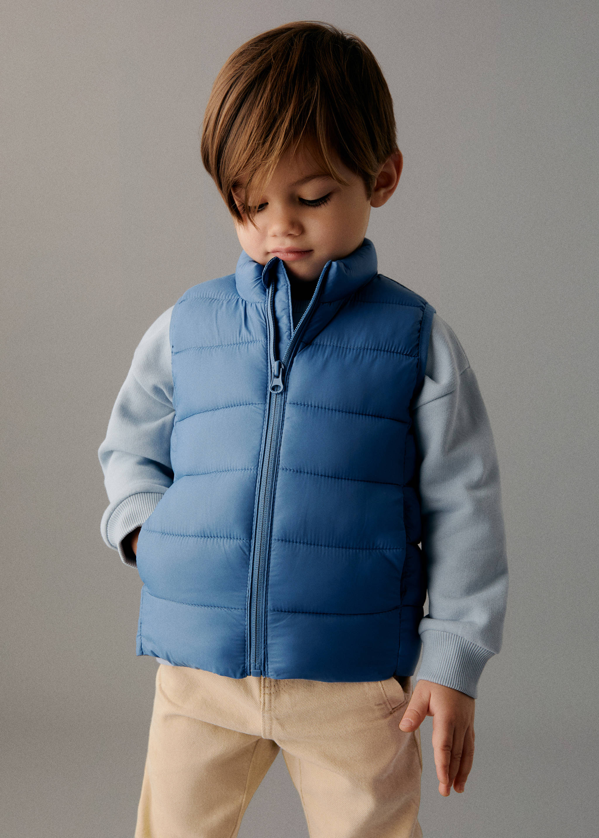 Gilet matelassé  - Plan moyen