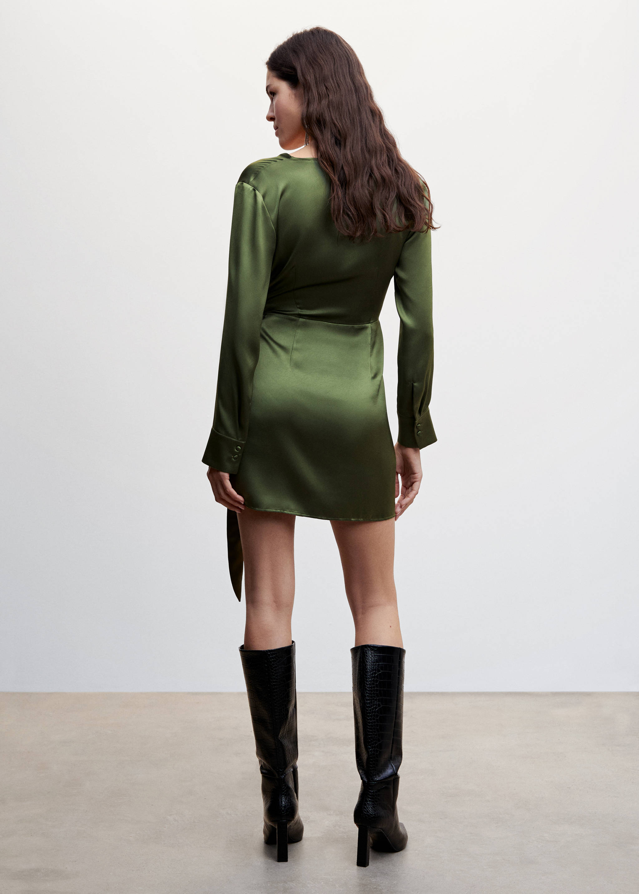 Satin tie dress - Reverse of the article