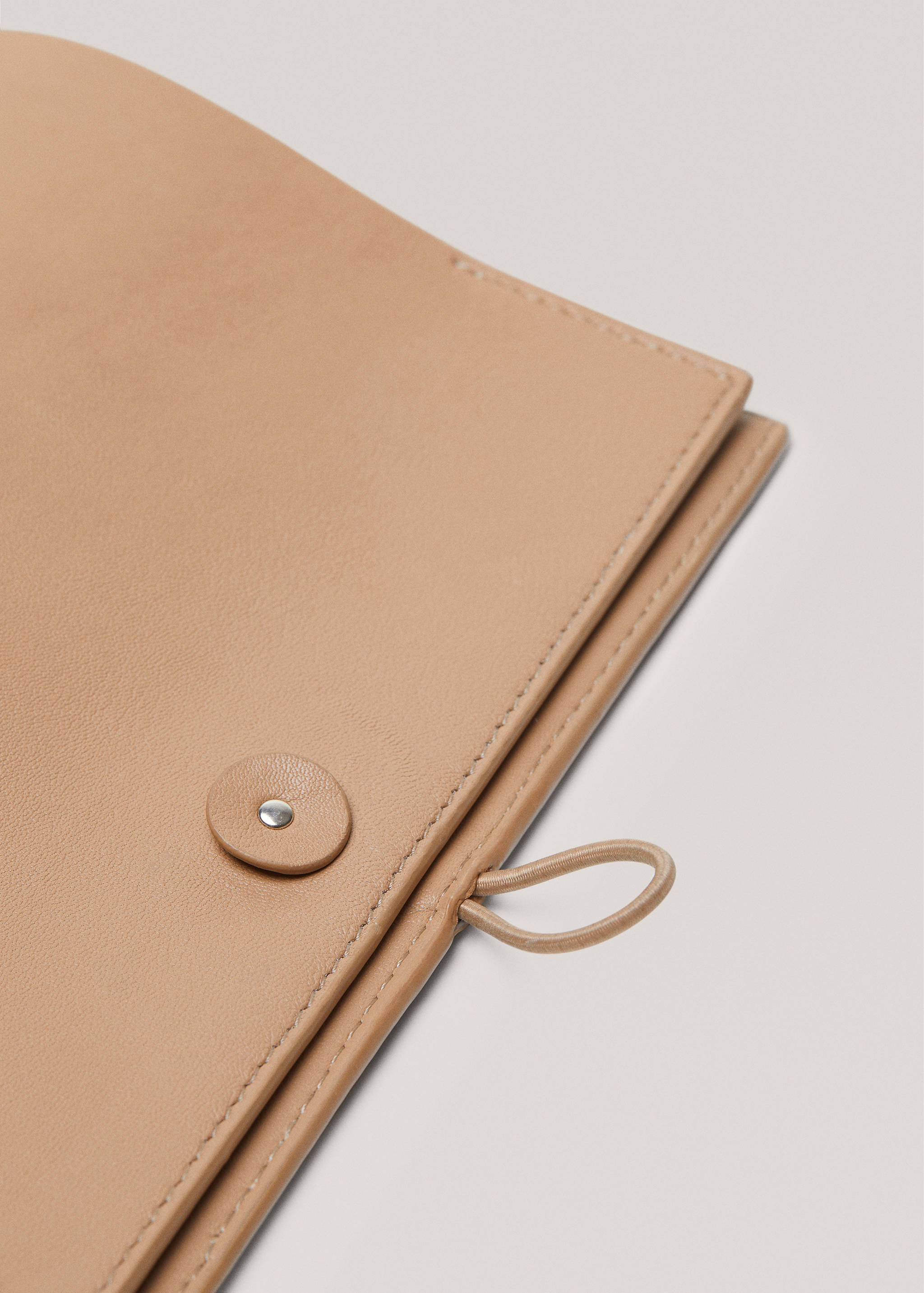 Mapă din piele - Detaliu al articolului 2