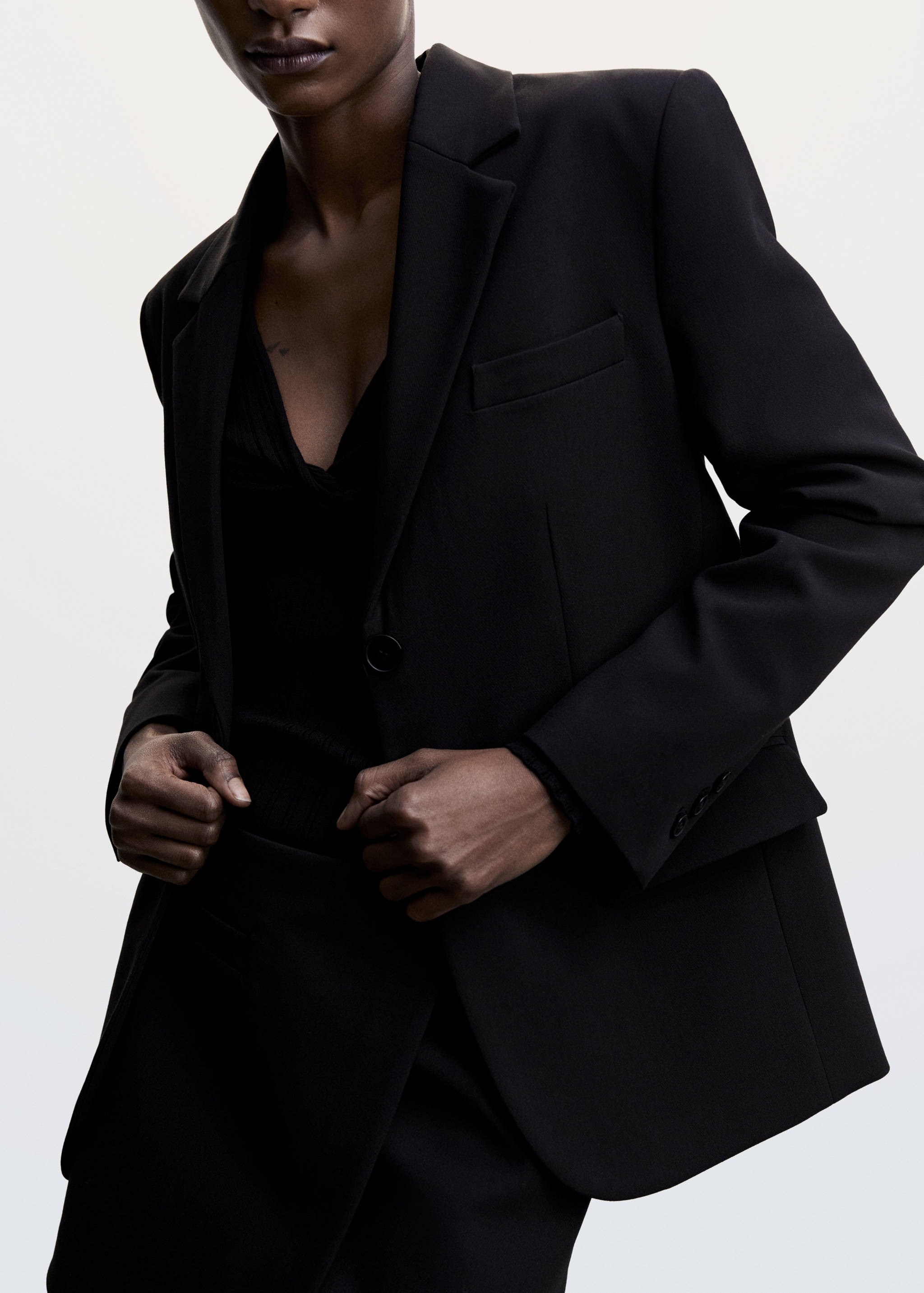 Anzugjacke mit Spitzrevers - Detail des Artikels 6