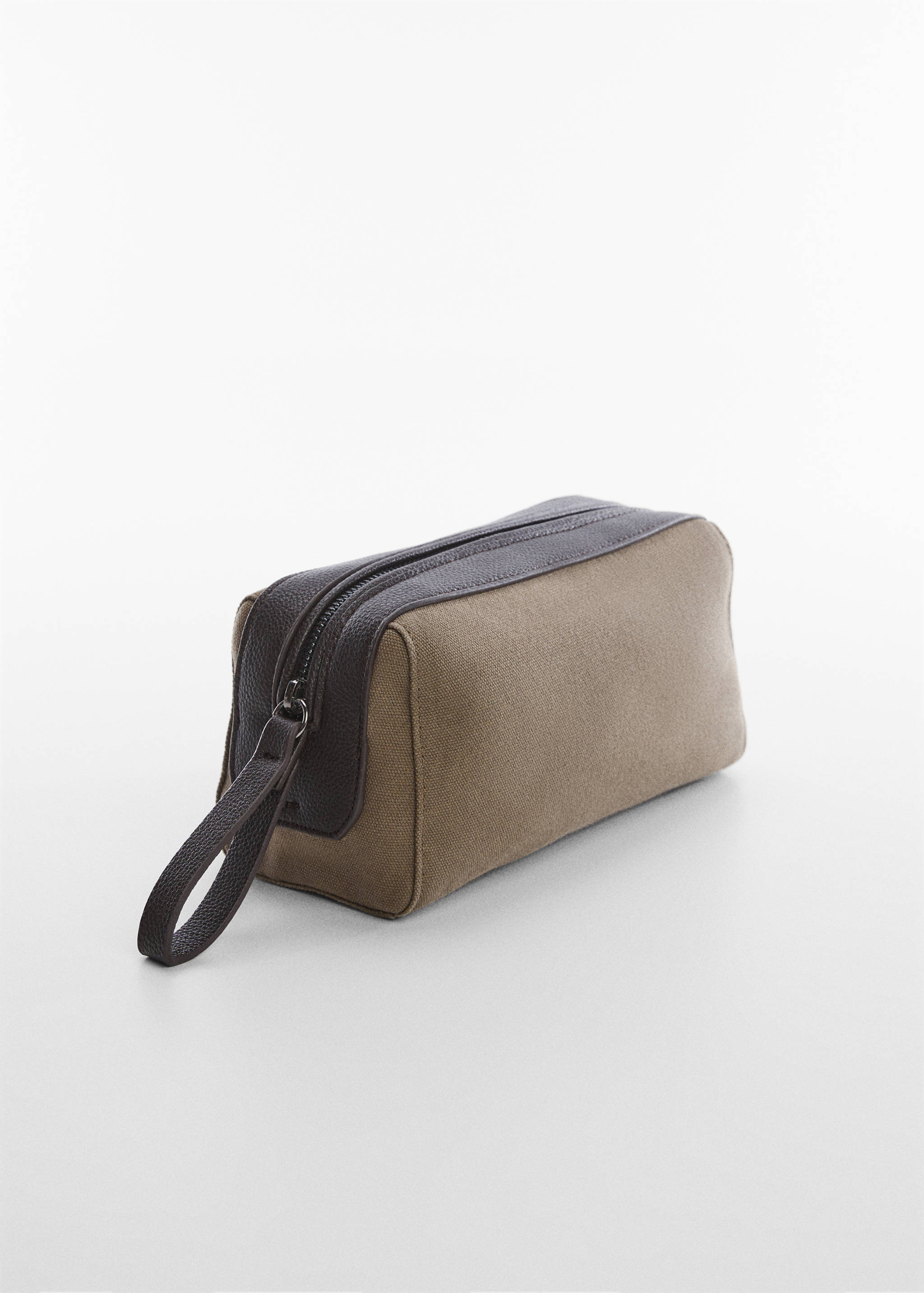 Contrasting design cosmetic bag - Medium plane