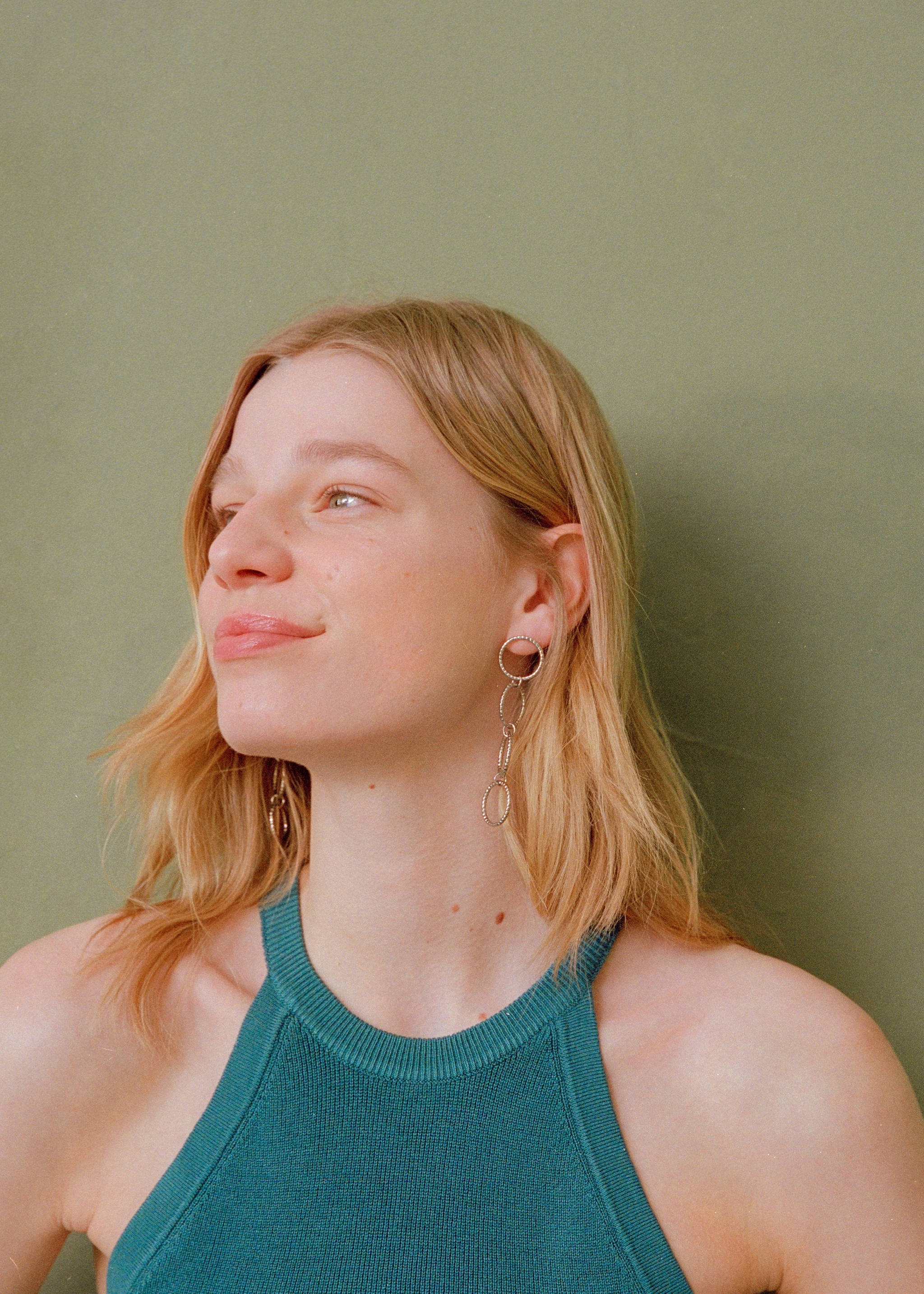 Hoop pendant earrings - General plane