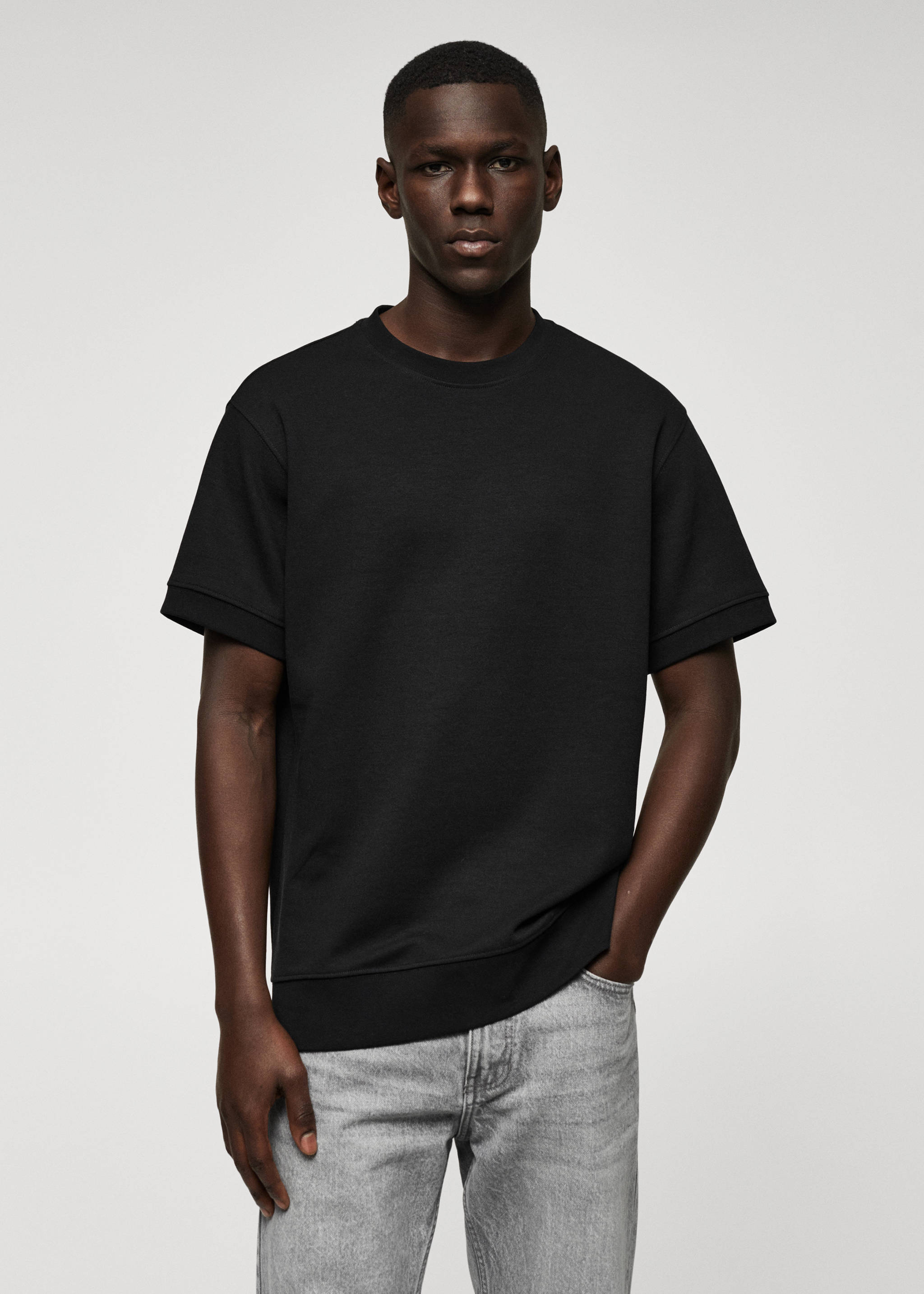 Sweatshirt de felpa com manga curta - Plano médio