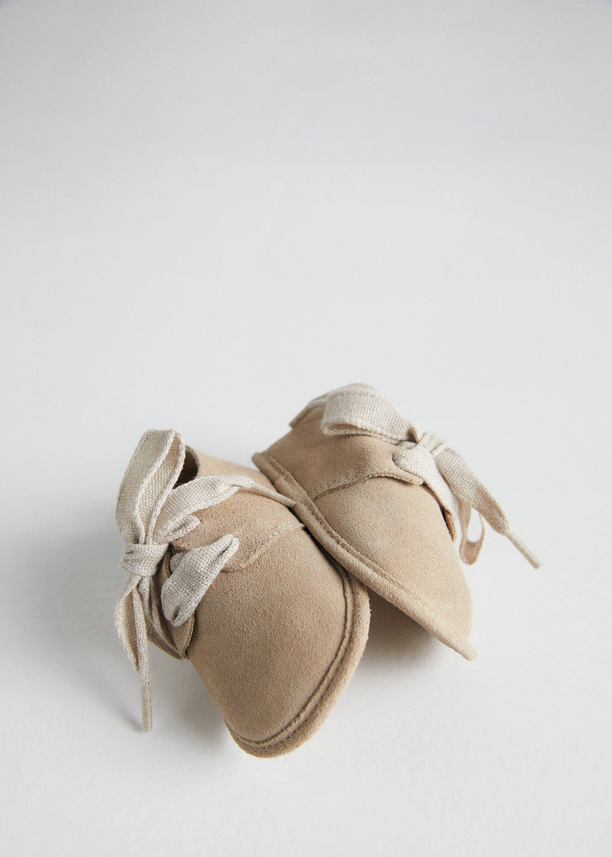 Skinnskor med snören - Detaljer om artikeln 5