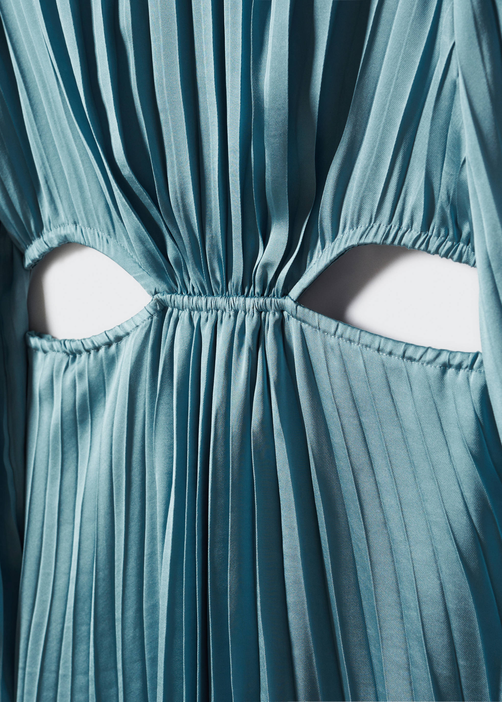 Pleated satin dress - Details of the article 8