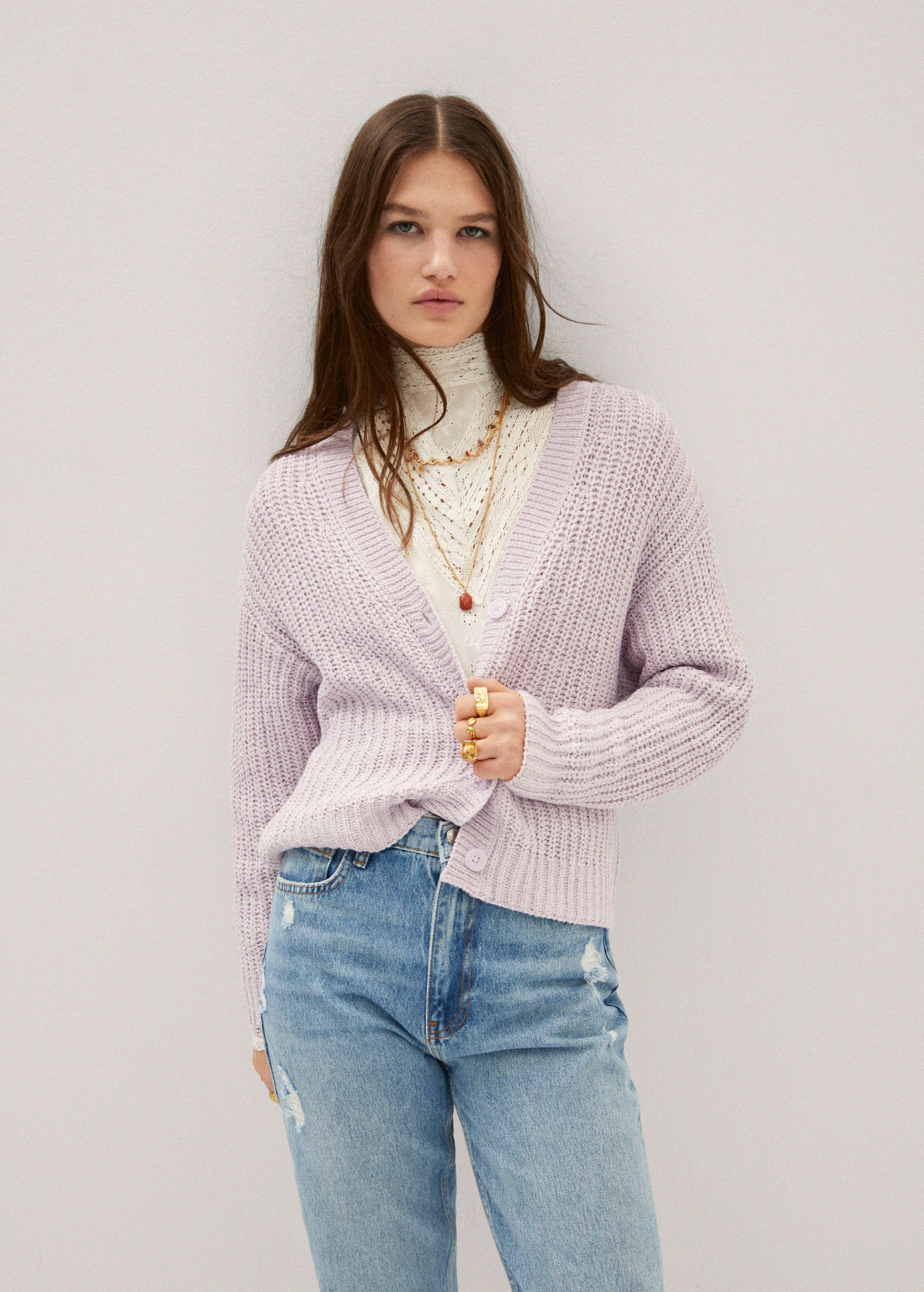 V-neck knitted cardigan - Medium plane