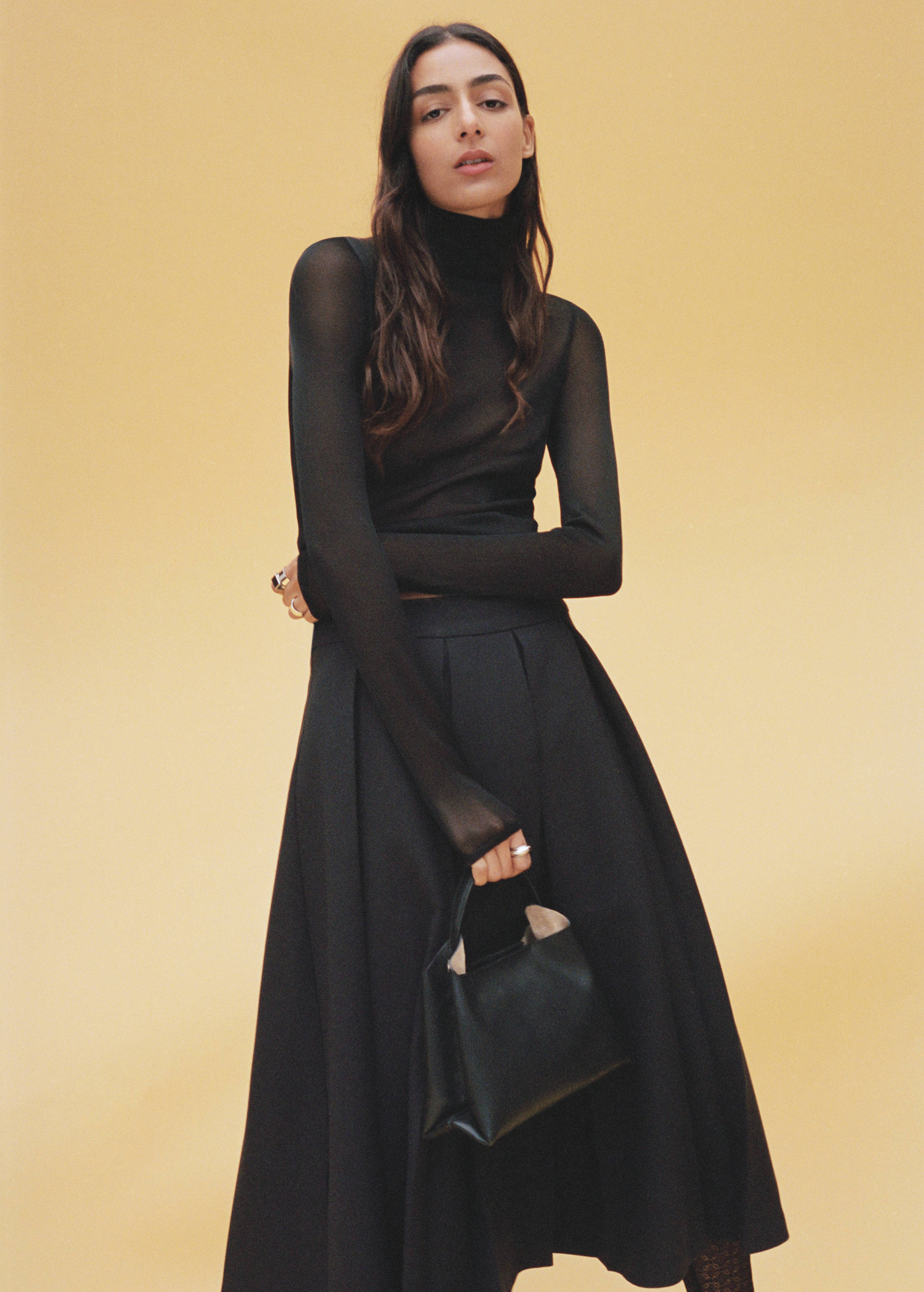 Leather strap bag - Details of the article 7