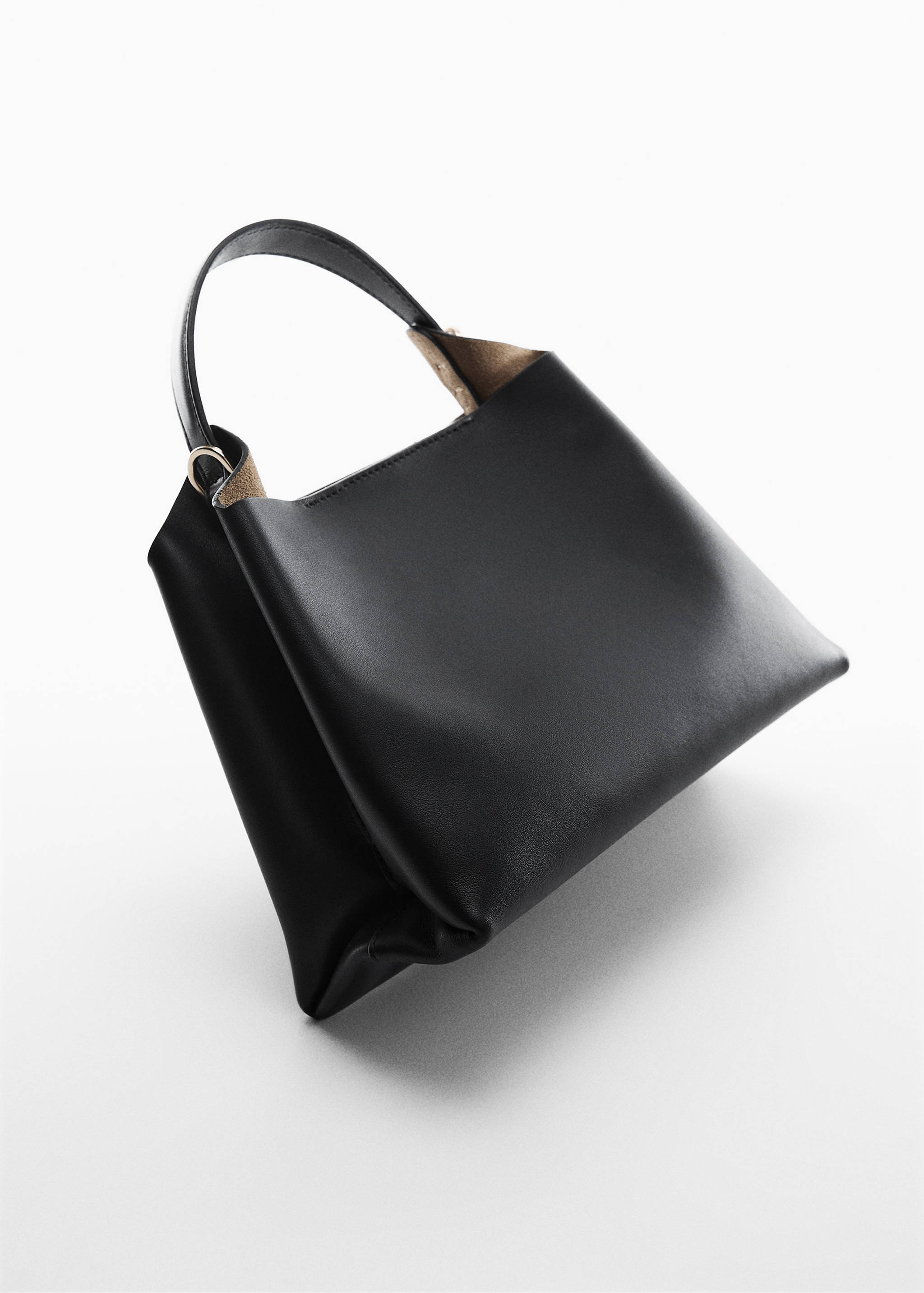 Leather strap bag - Details of the article 5