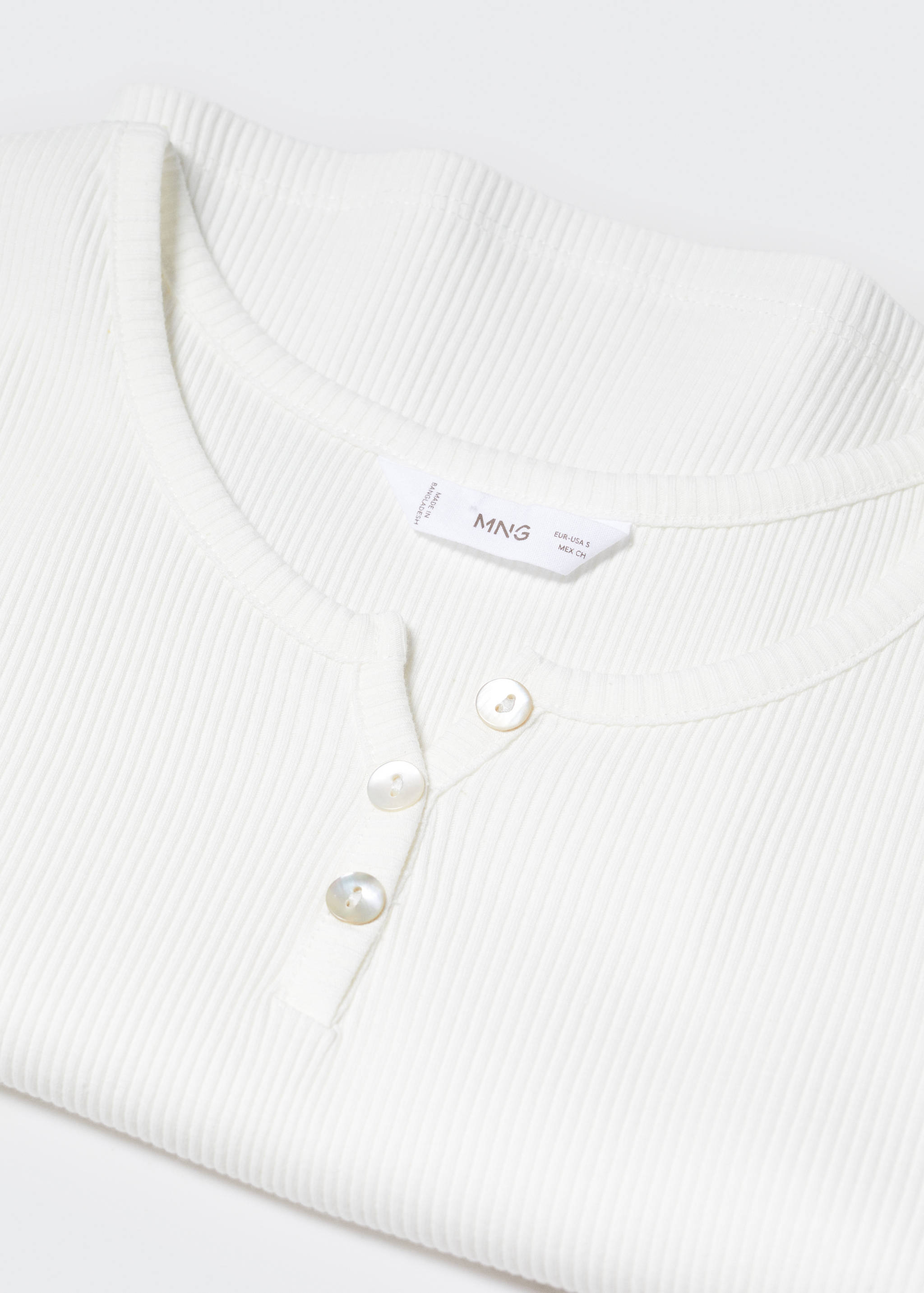 Knitted short-sleeve t-shirt - Details of the article 8