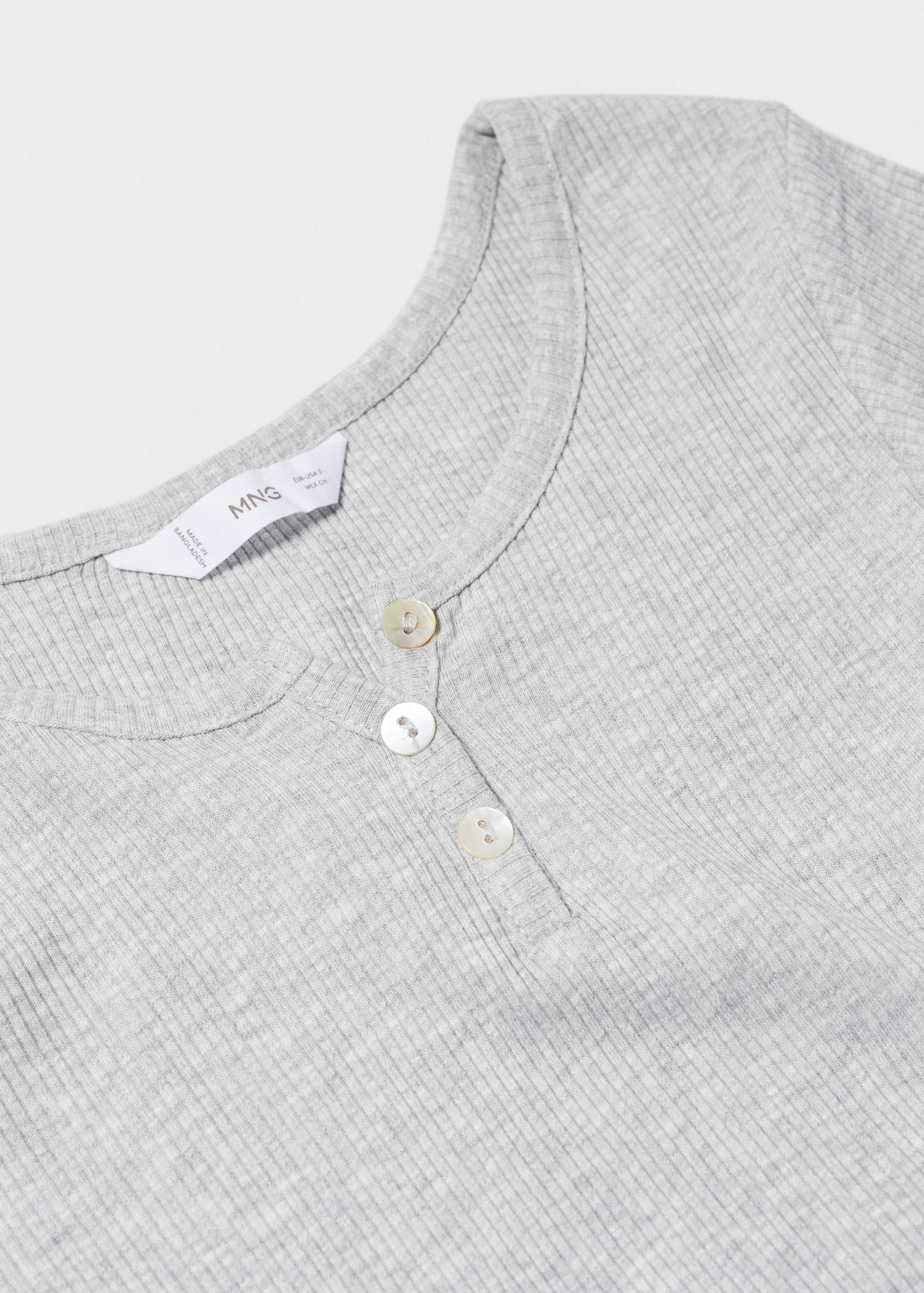 Knitted short-sleeve t-shirt - Details of the article 8