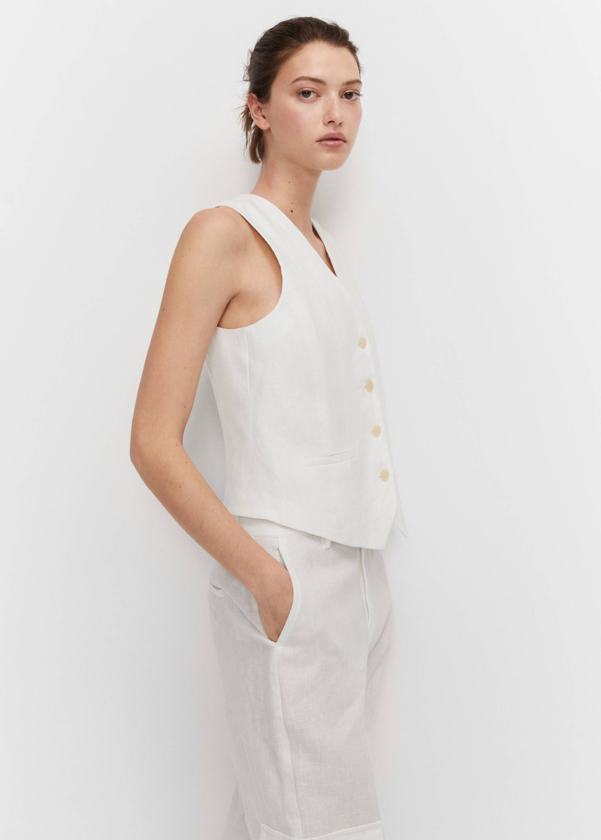 100% linen vest - Details of the article 2