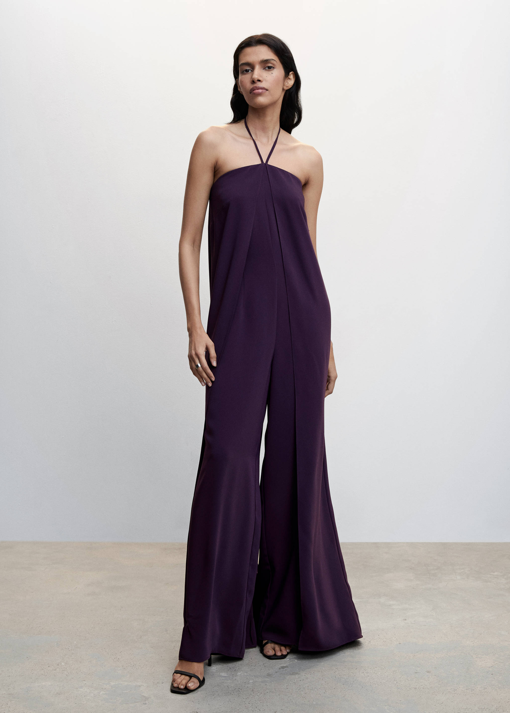 Halterjumpsuit met open rug - Overzichtstekening