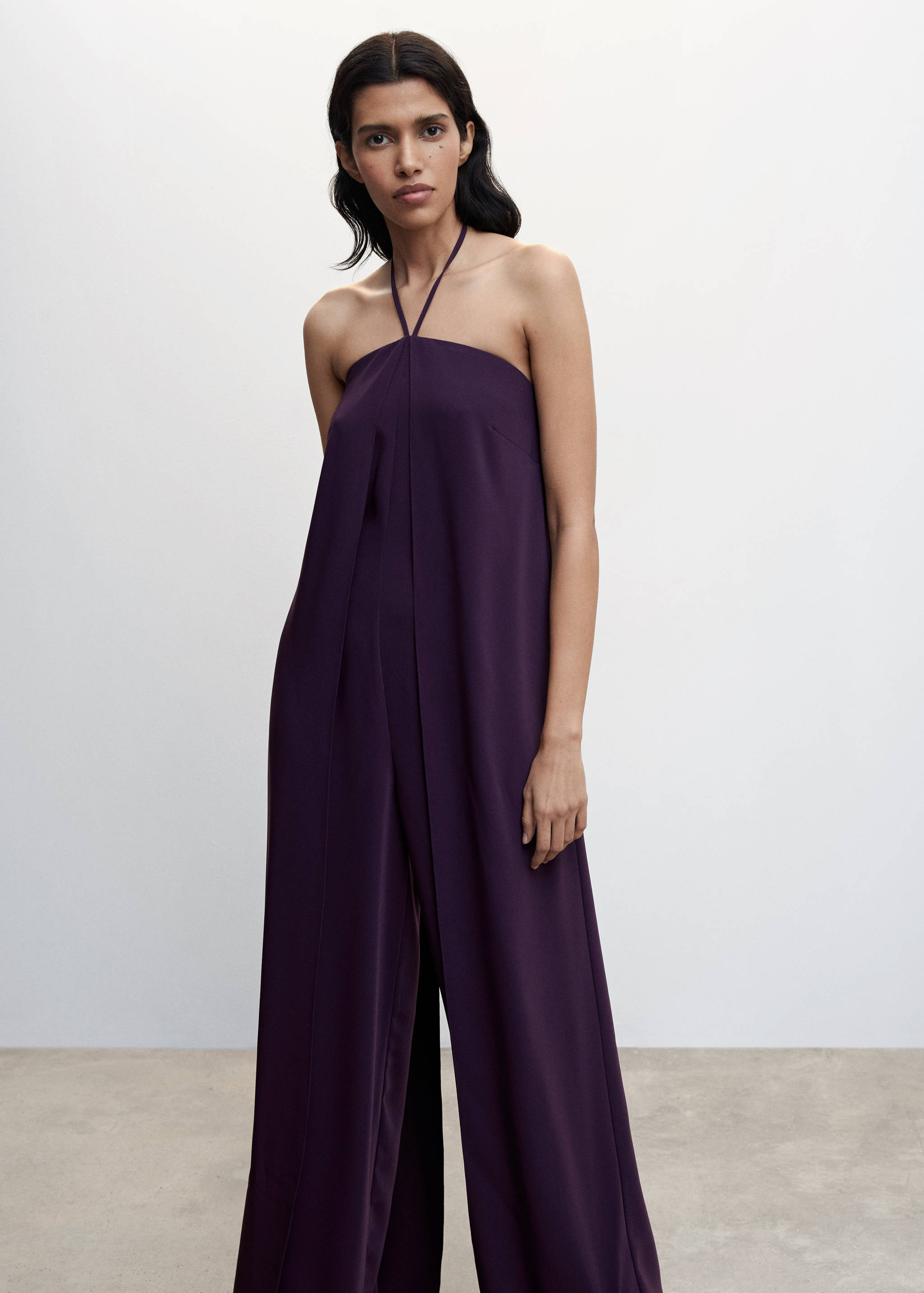 Halterjumpsuit met open rug - Middenvlak