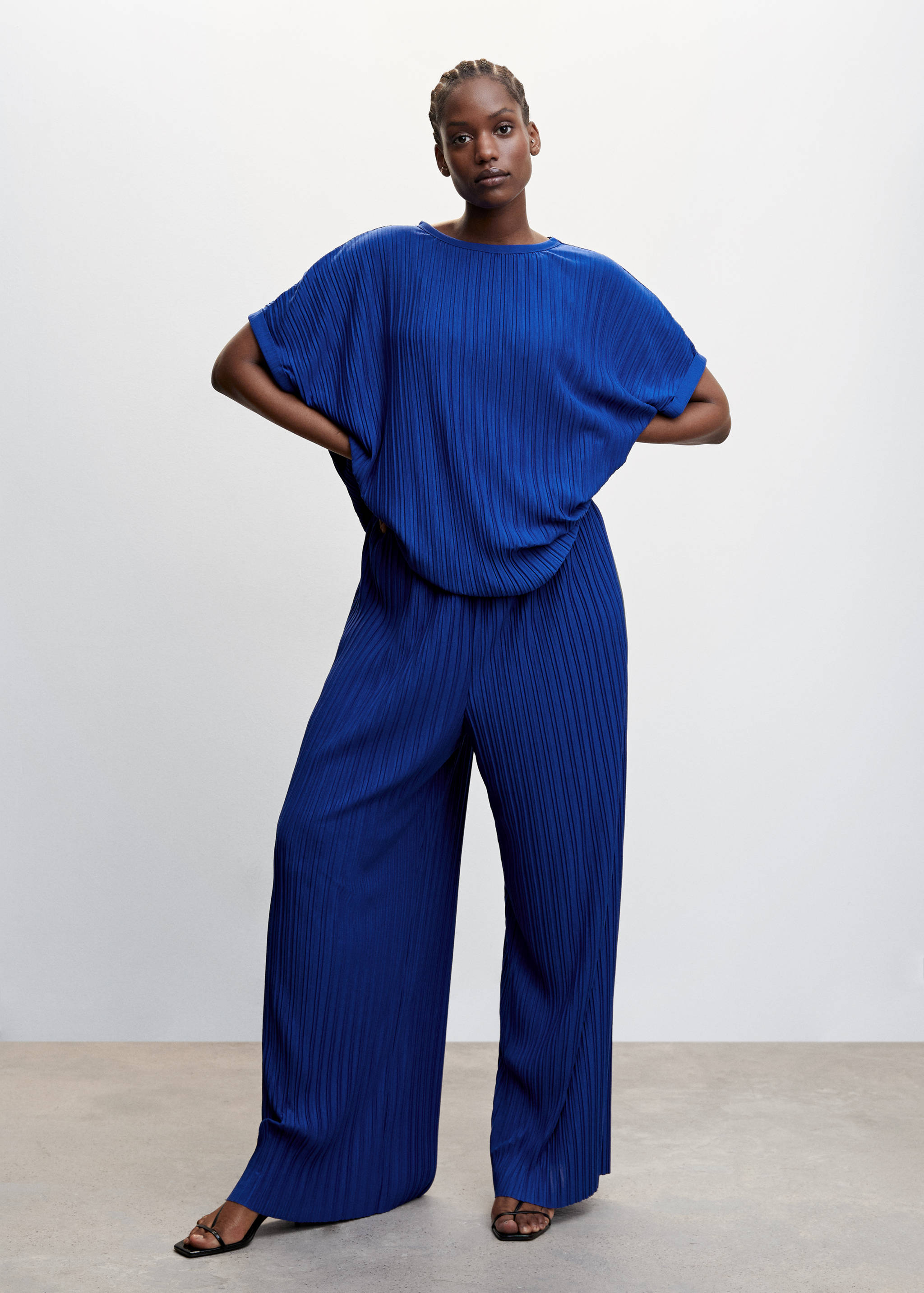 Pleated wideleg trousers - Details of the article 3