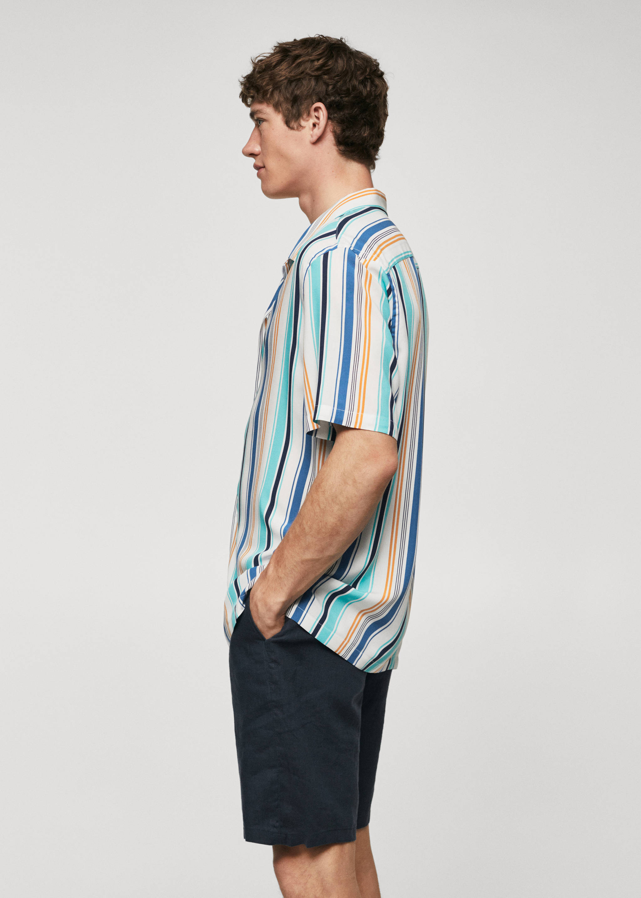 Regular-fit striped bowling shirt - Details of the article 2