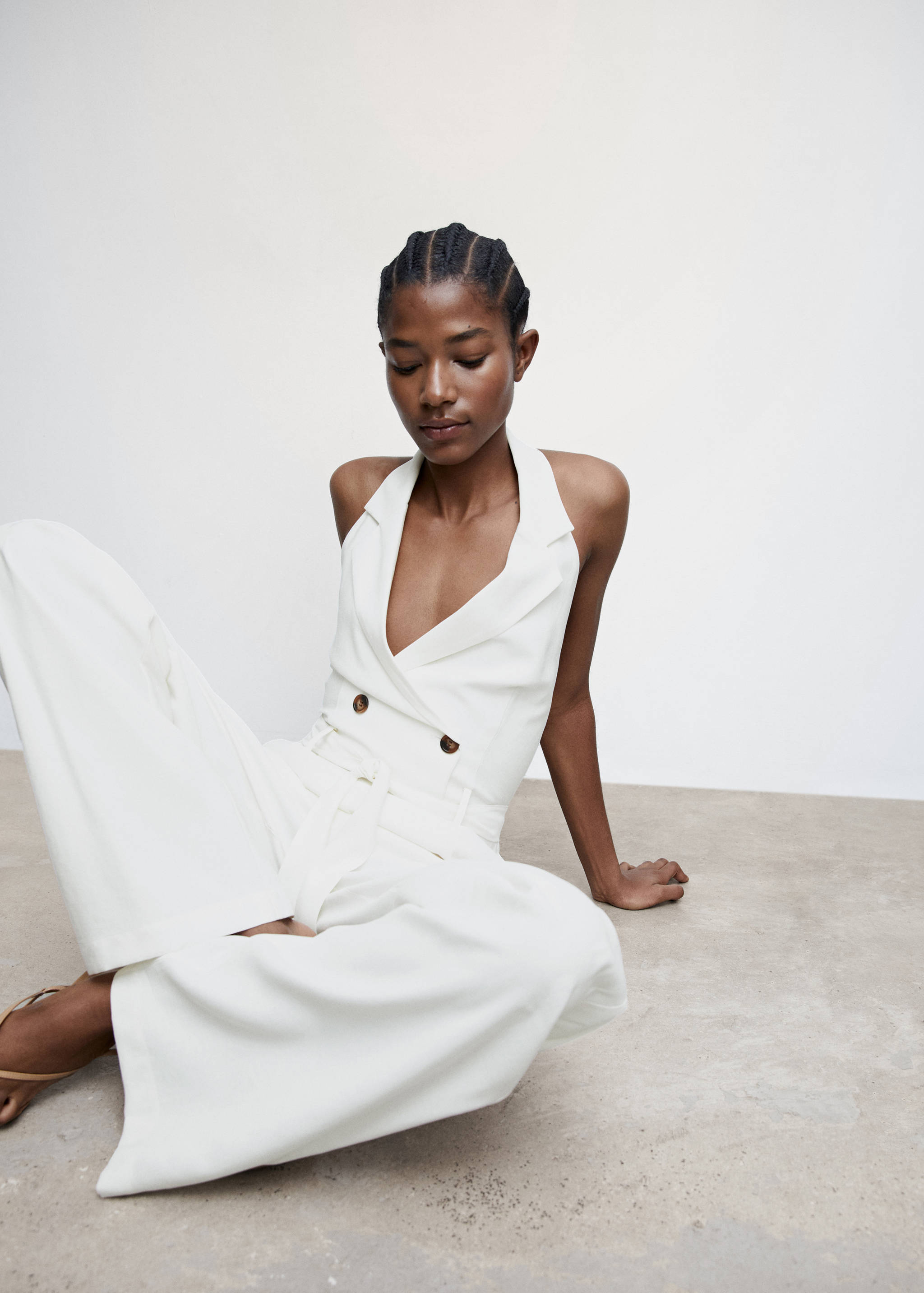 Halterjumpsuit met open rug - Detail van het artikel 2