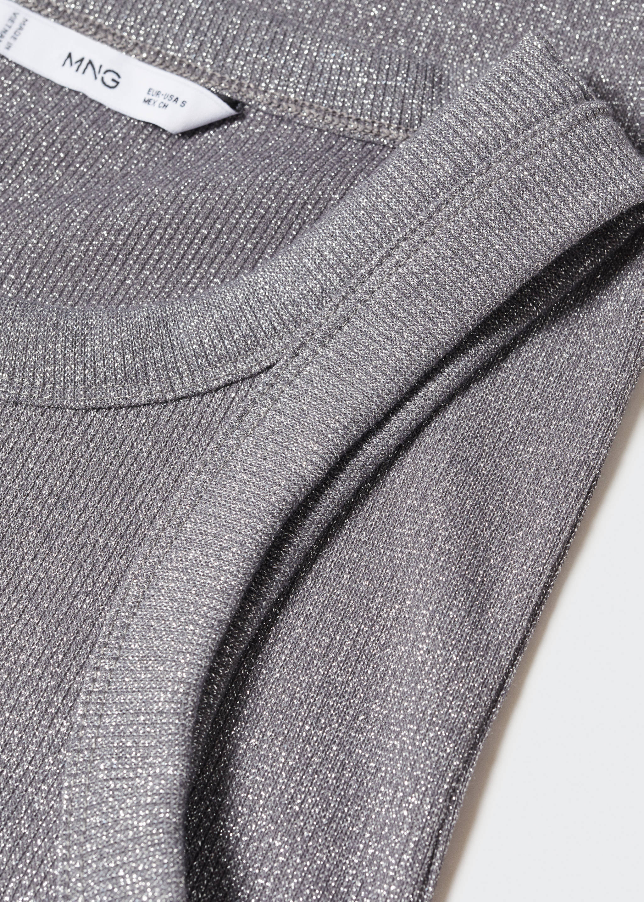 Top canalé metal·litzat - Detall de l'article 8