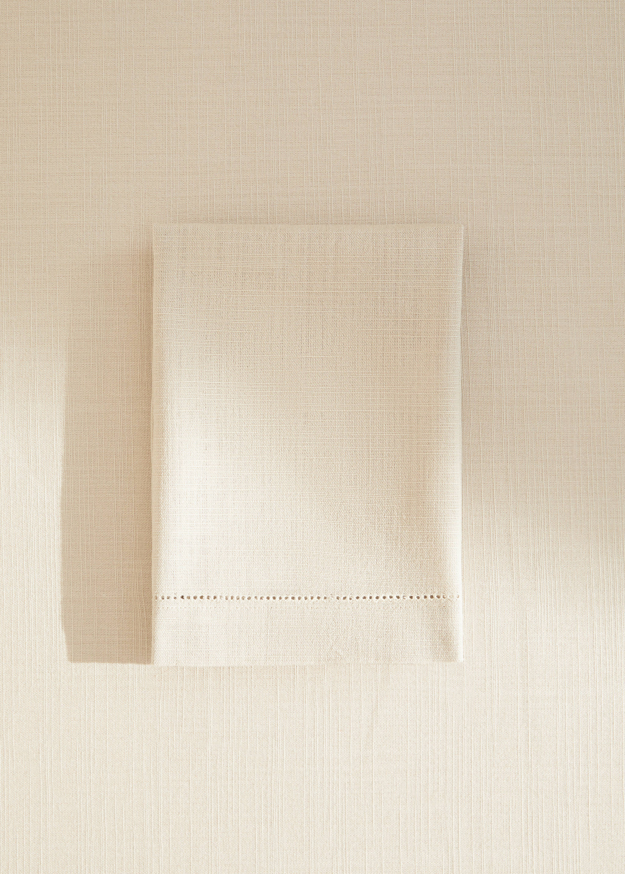 Napkin with hemstitch detail  - Details of the article 7